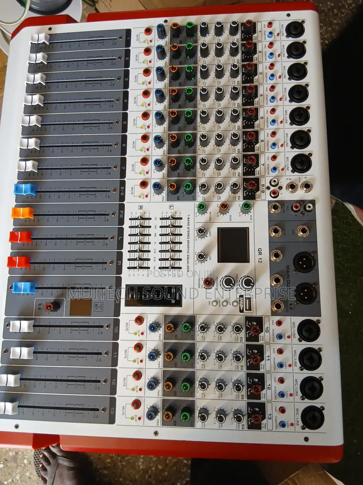 Qr12 Channels Power Mixer