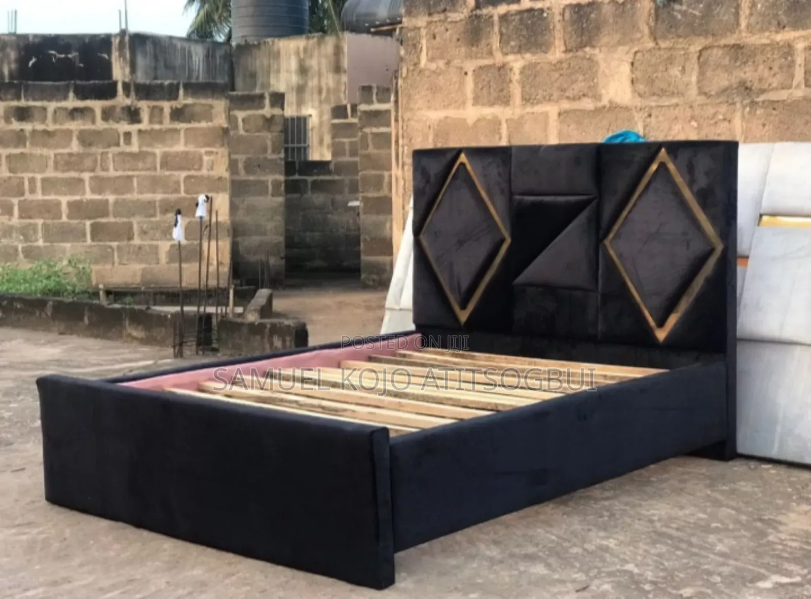 Suede Black
