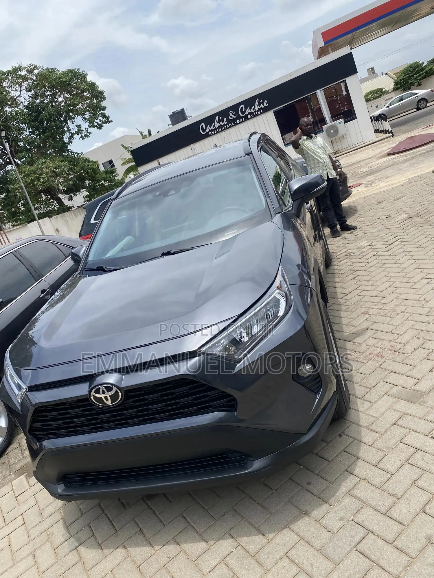 Toyota RAV4 LE 2025 Gray