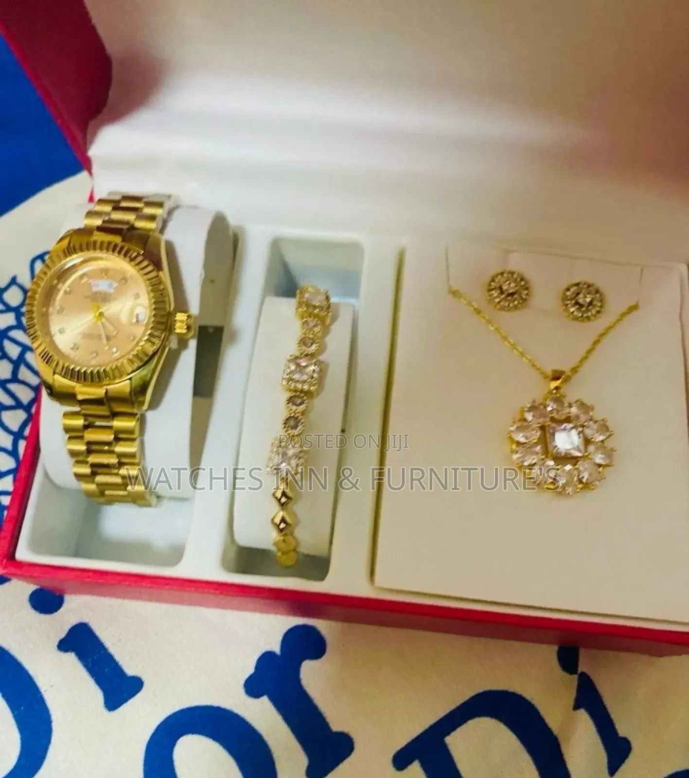 Rolex Ladies Watch With Bracelet and Necklace