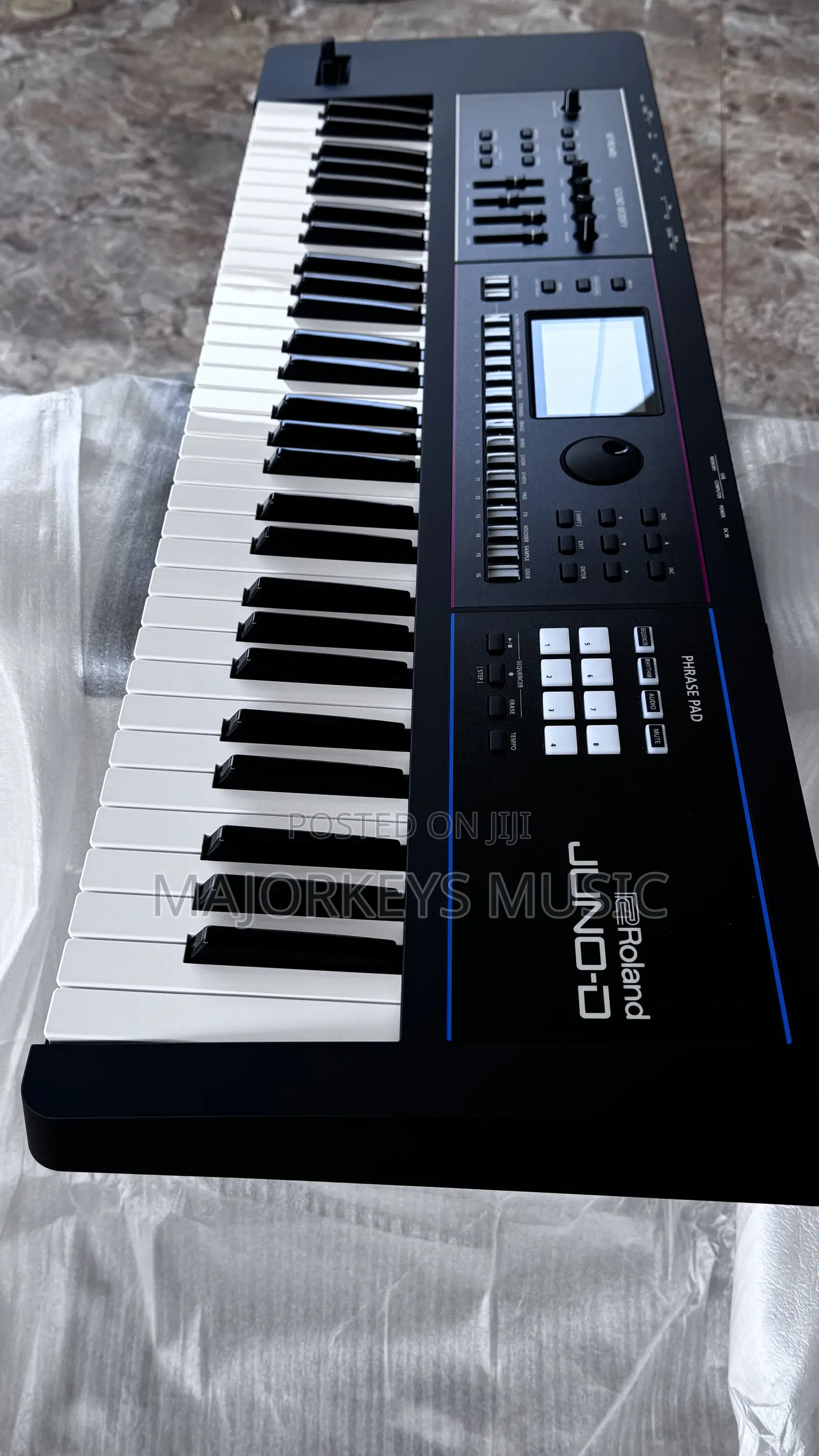 Roland Juno D6 (61 Keys) Replaces Juno Ds