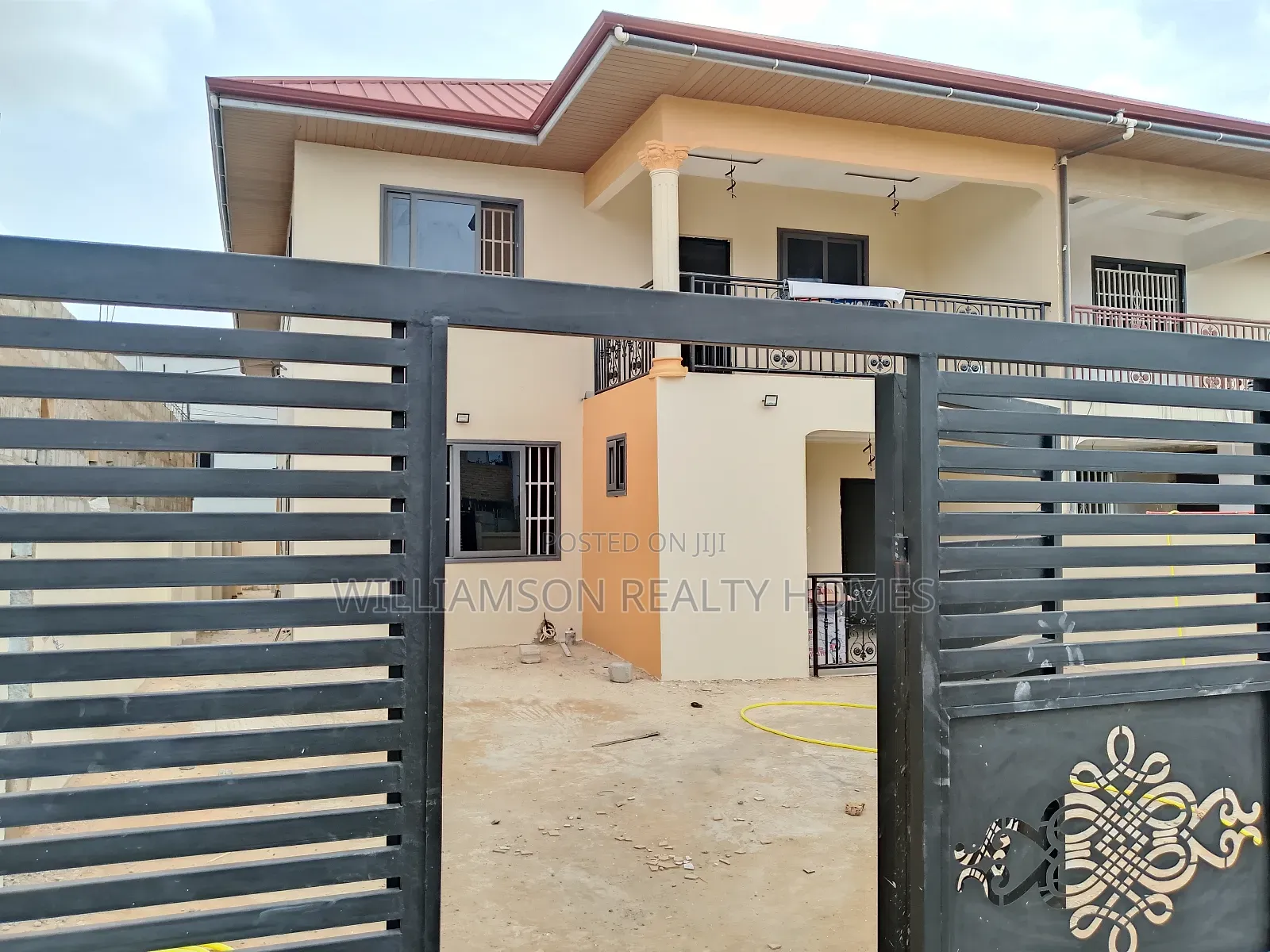 4bdrm House in Community 18 Area, Spintex for rent