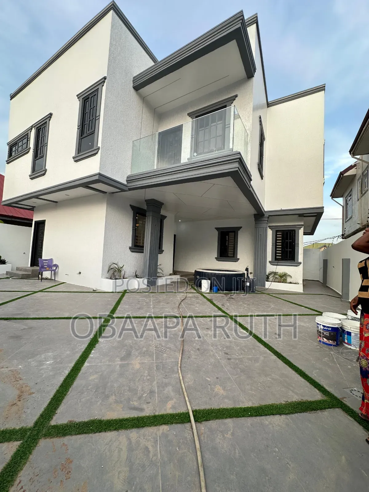 4bdrm Duplex in Ashaley Botwe, School Junction for rent