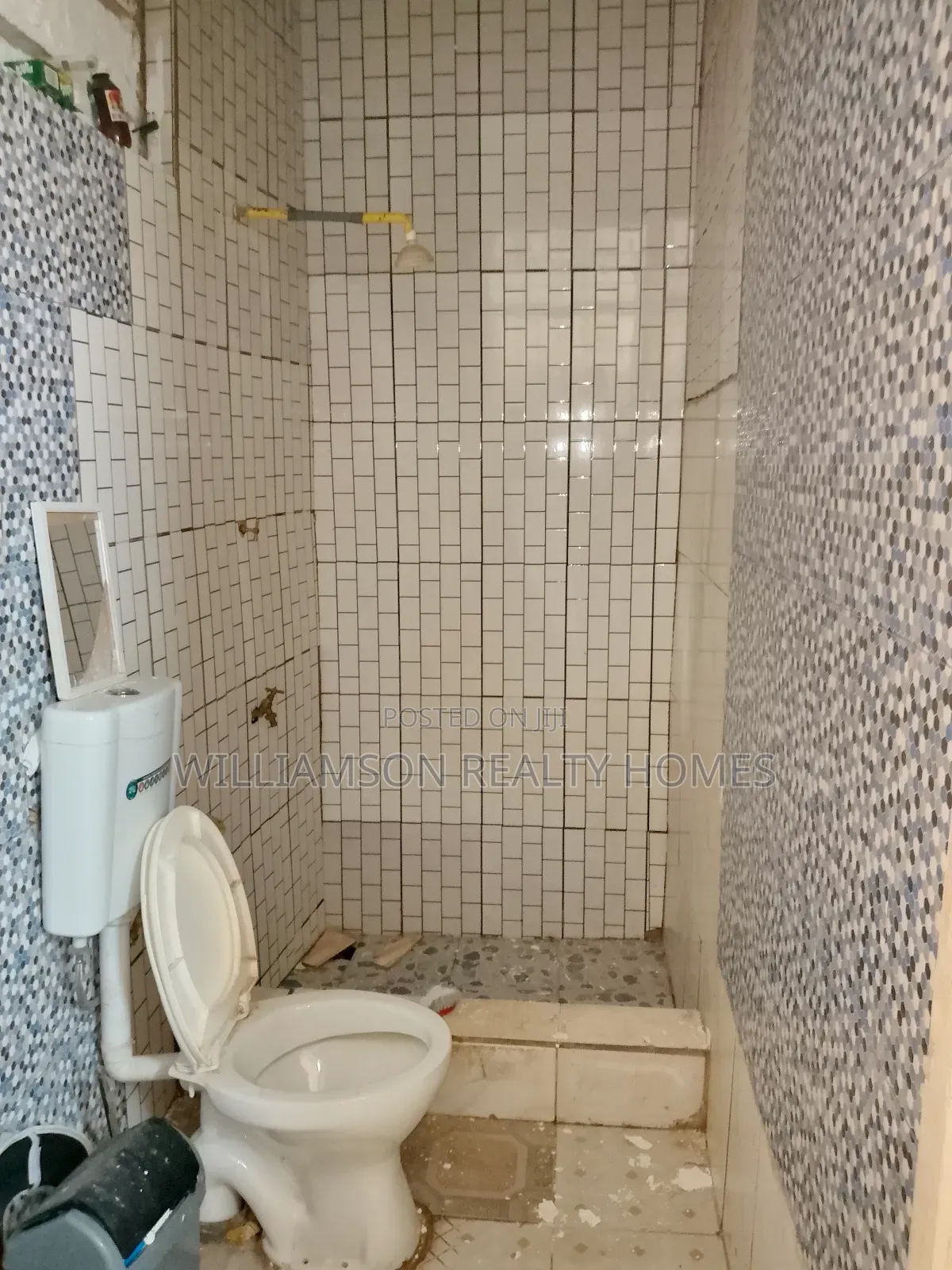 1bdrm Apartment in Community 17, Shalom, Spintex for rent