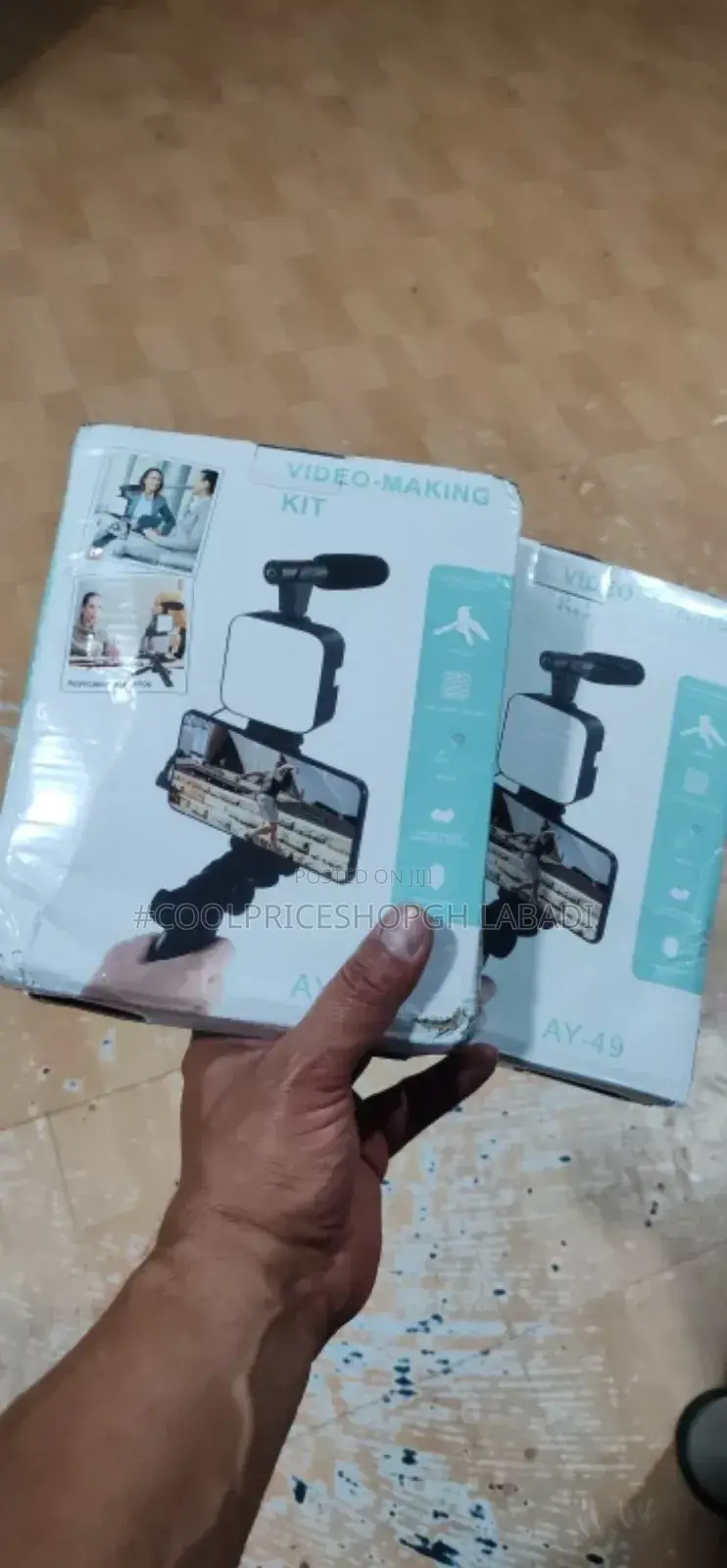 Smartphone Tripod Holder Mini Led and Microphone