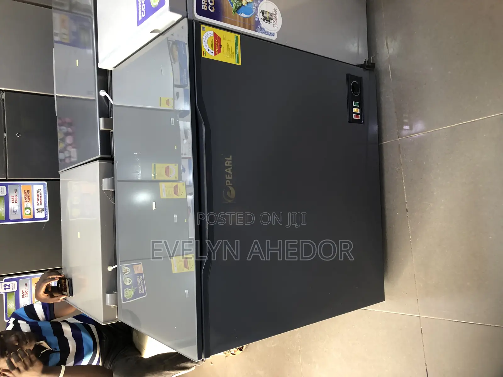 Design Glass Top Pearl Chest Freezer 188 Liters Available