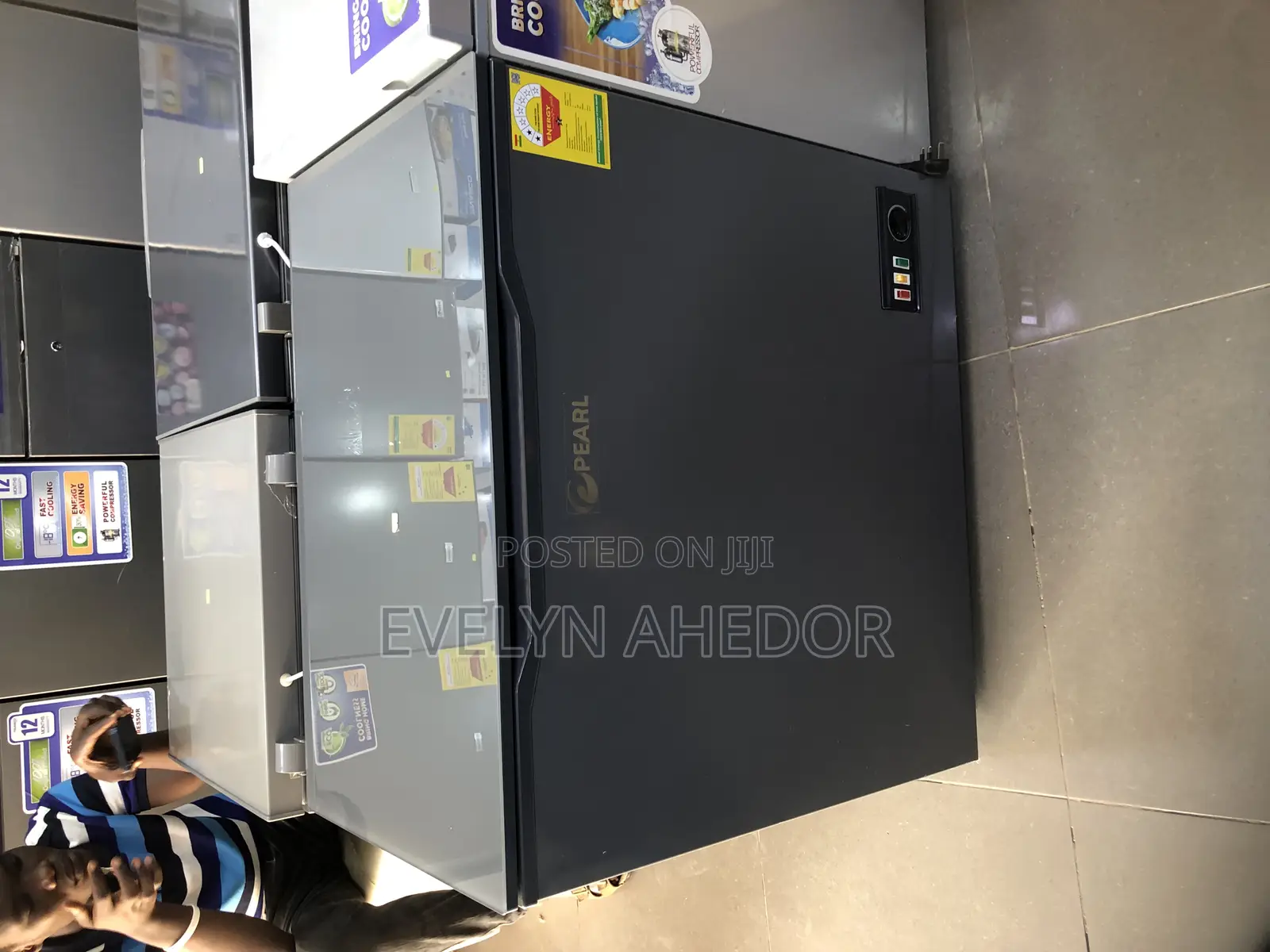 Design Glass Top Pearl Chest Freezer 188 Liters Available