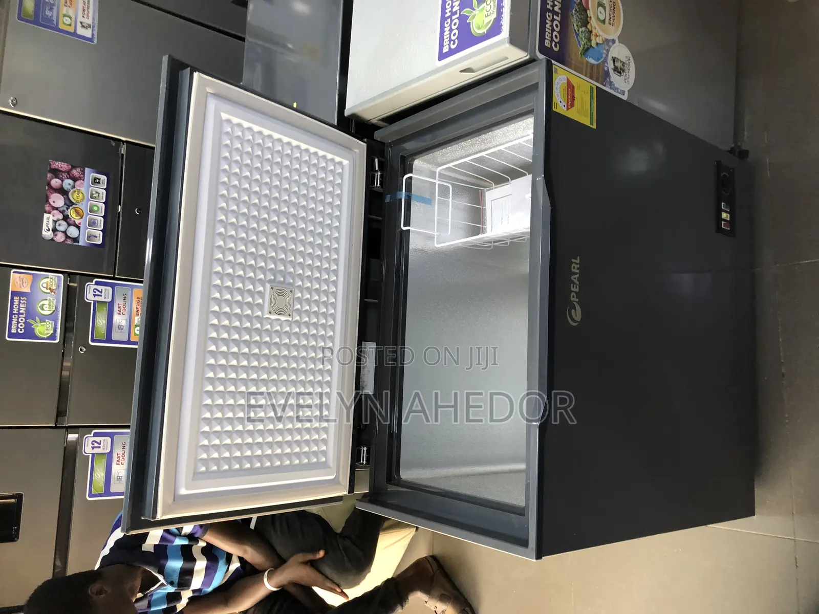Design Glass Top Pearl Chest Freezer 188 Liters Available