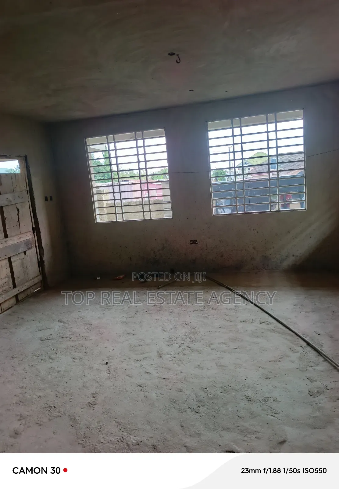 4bdrm Duplex in ,, Close To K. Boat, Dome for sale