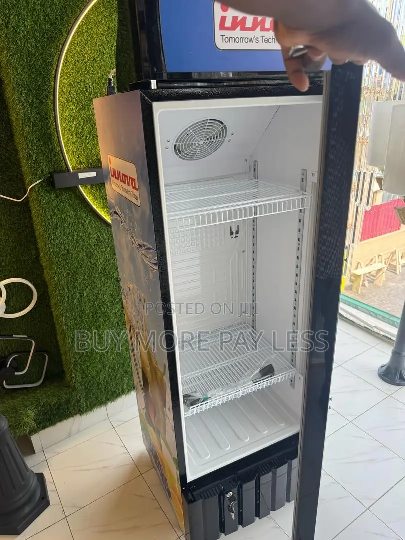 Showcase Fridge