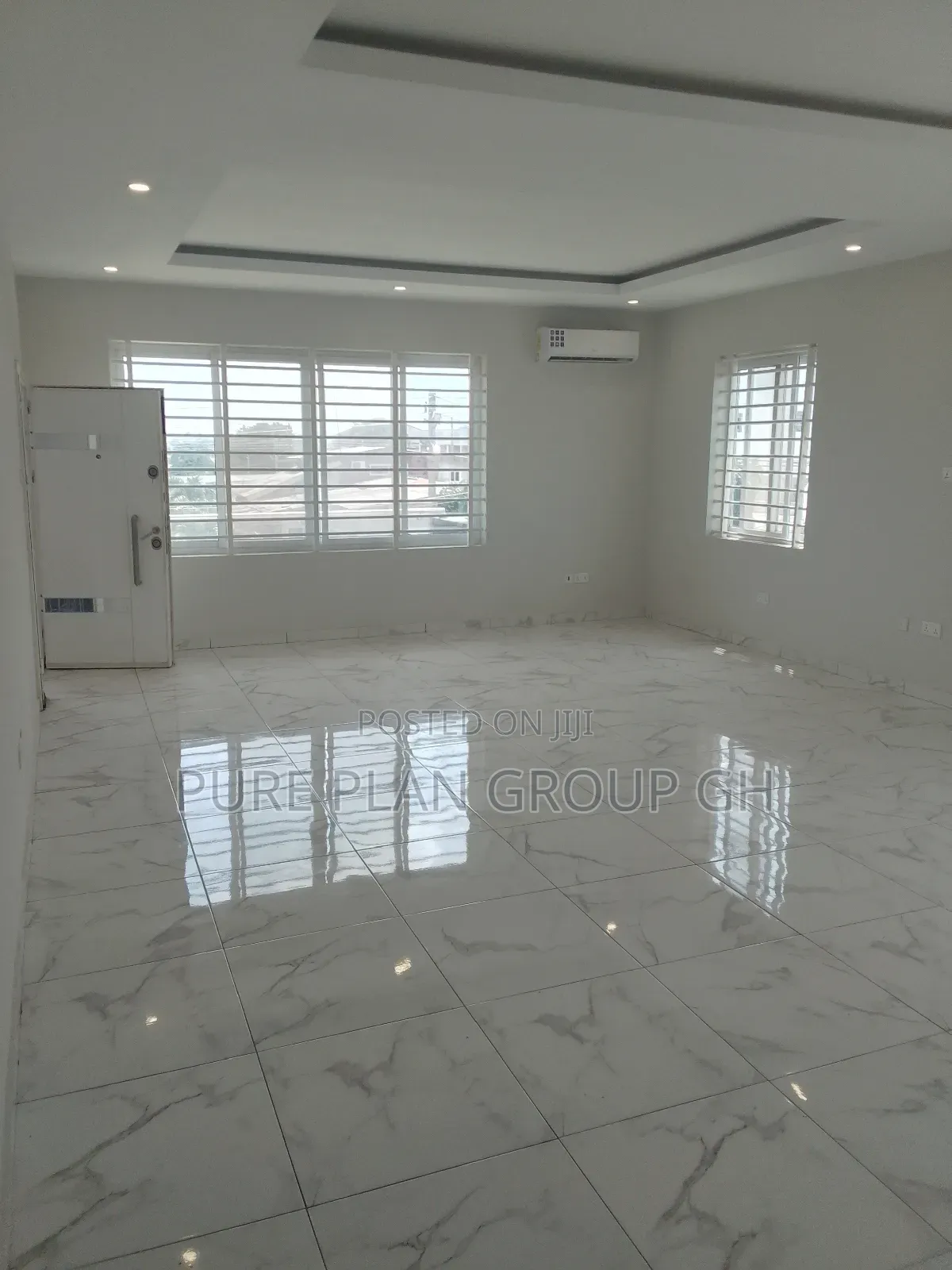 2bdrm Apartment in Abelemkpe, Lincoln School Area for rent