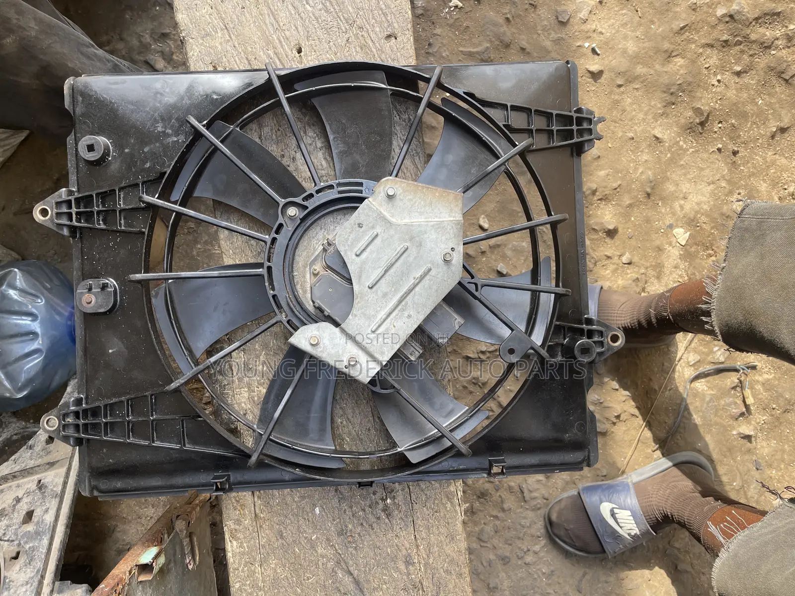 Honda Civic 2016 2017 2018 2020 Radiator Fan