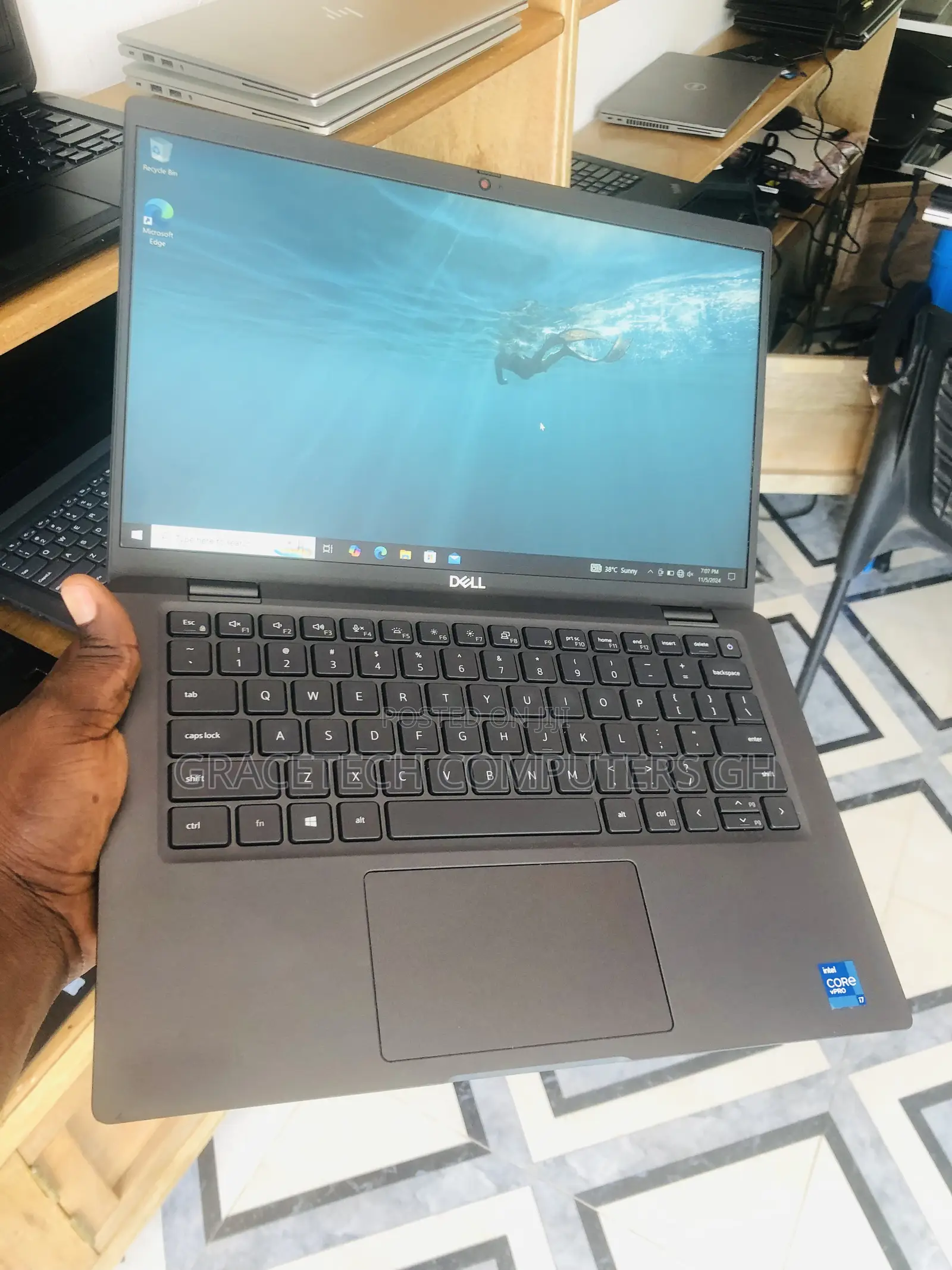 Laptop Dell Latitude 7420 16GB Intel Core i7 SSD 512GB