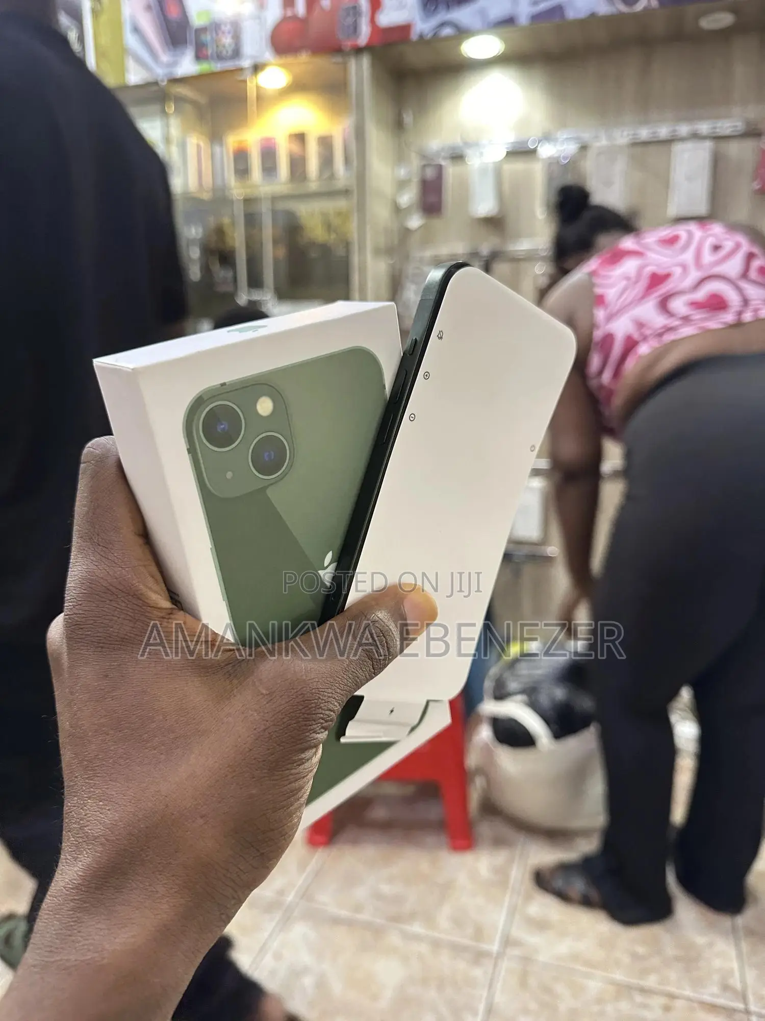 New Apple iPhone 13 128 GB Green