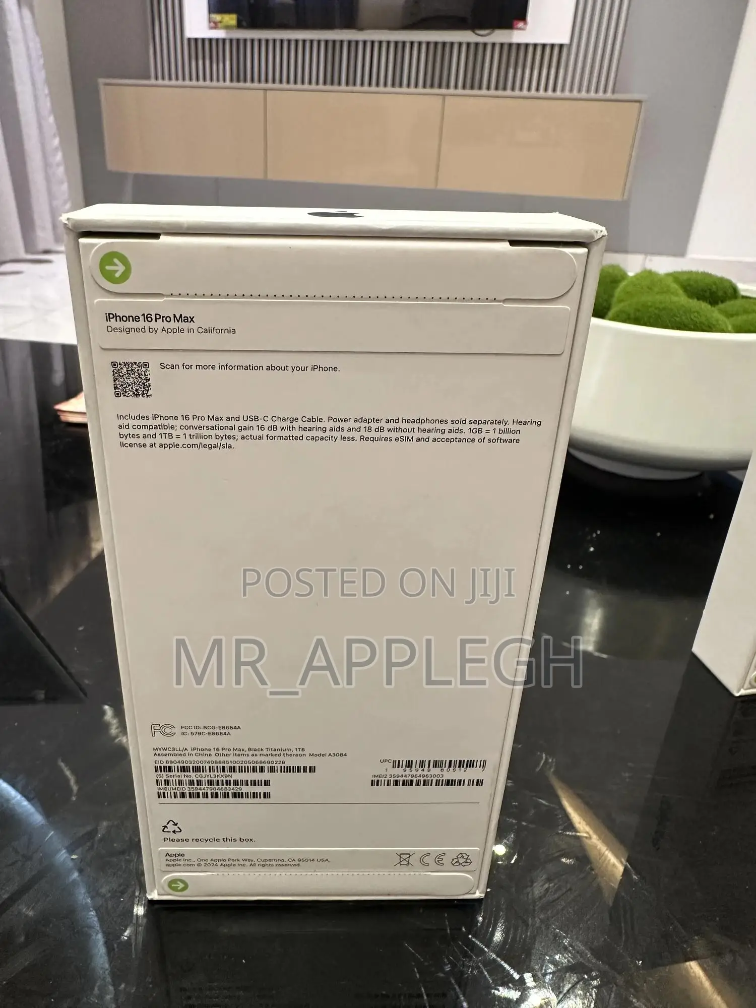 New Apple iPhone 16 Pro Max 1 TB Black
