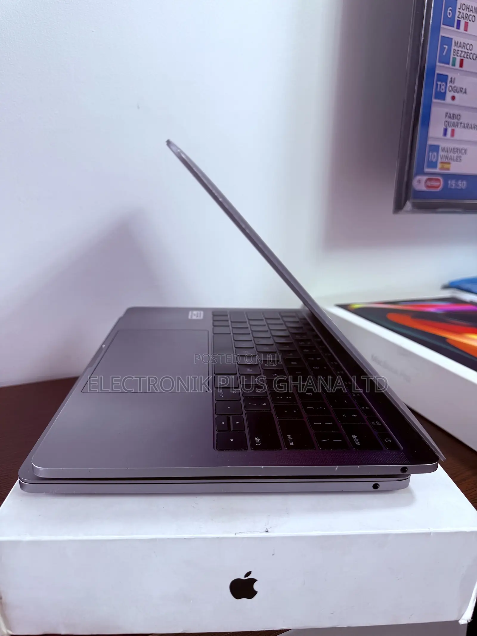 Laptop Apple MacBook Pro 2017 8GB Intel Core i5 SSD 256GB