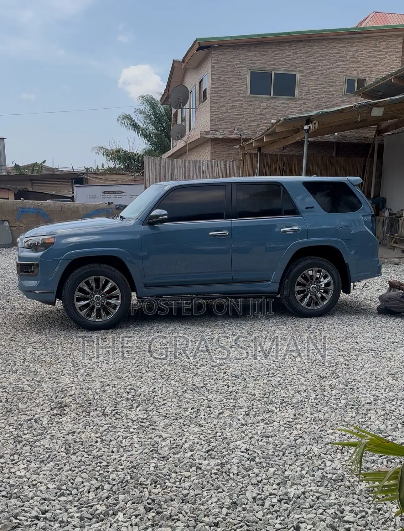 Spraying ~ Toyota, Benz, Land Cruiser, Corrolla