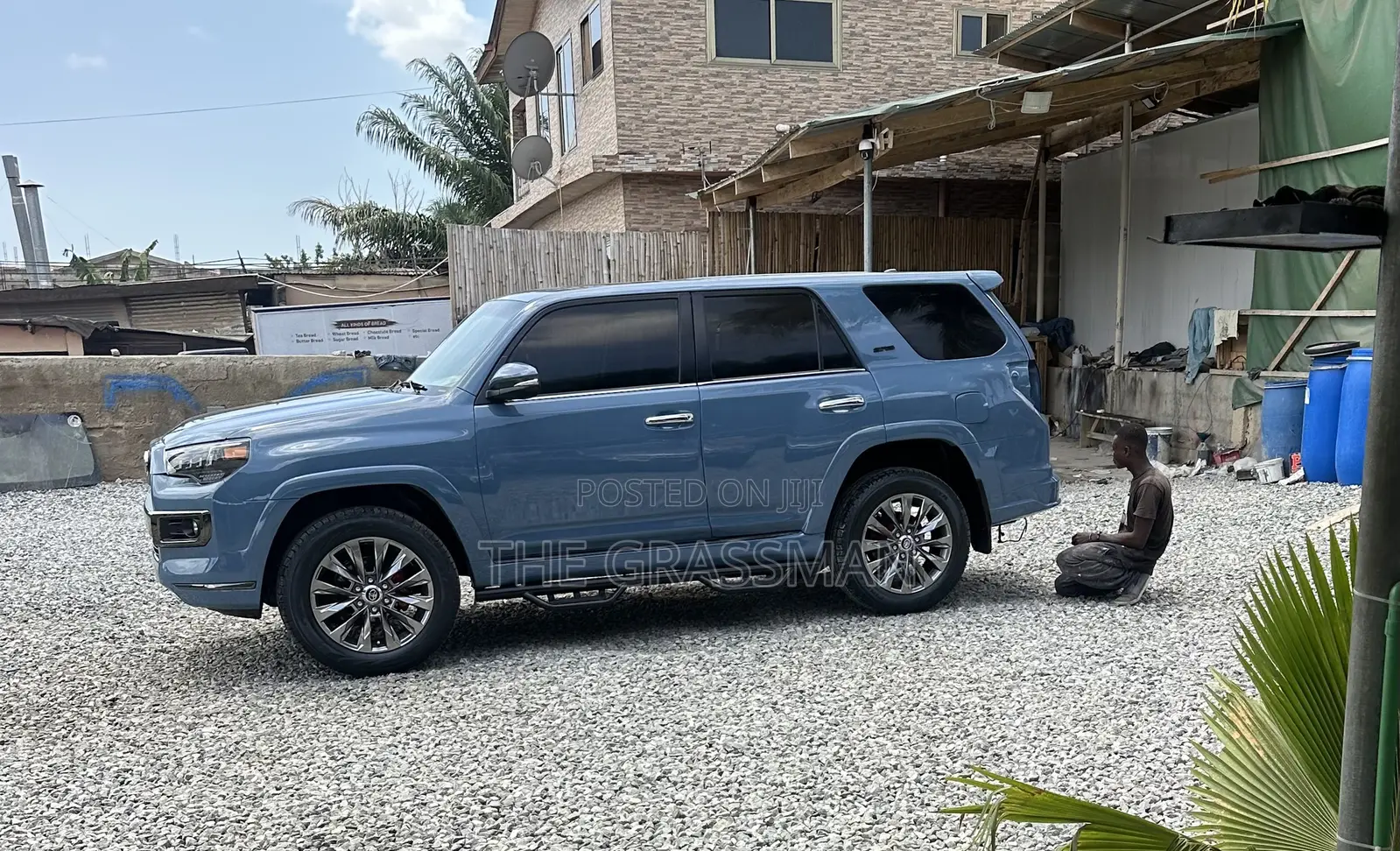 Spraying ~ Toyota, Benz, Land Cruiser, Corrolla