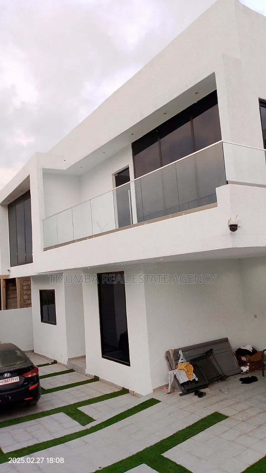 4bdrm Duplex in Tiyumba Real Estate, Haatso for sale