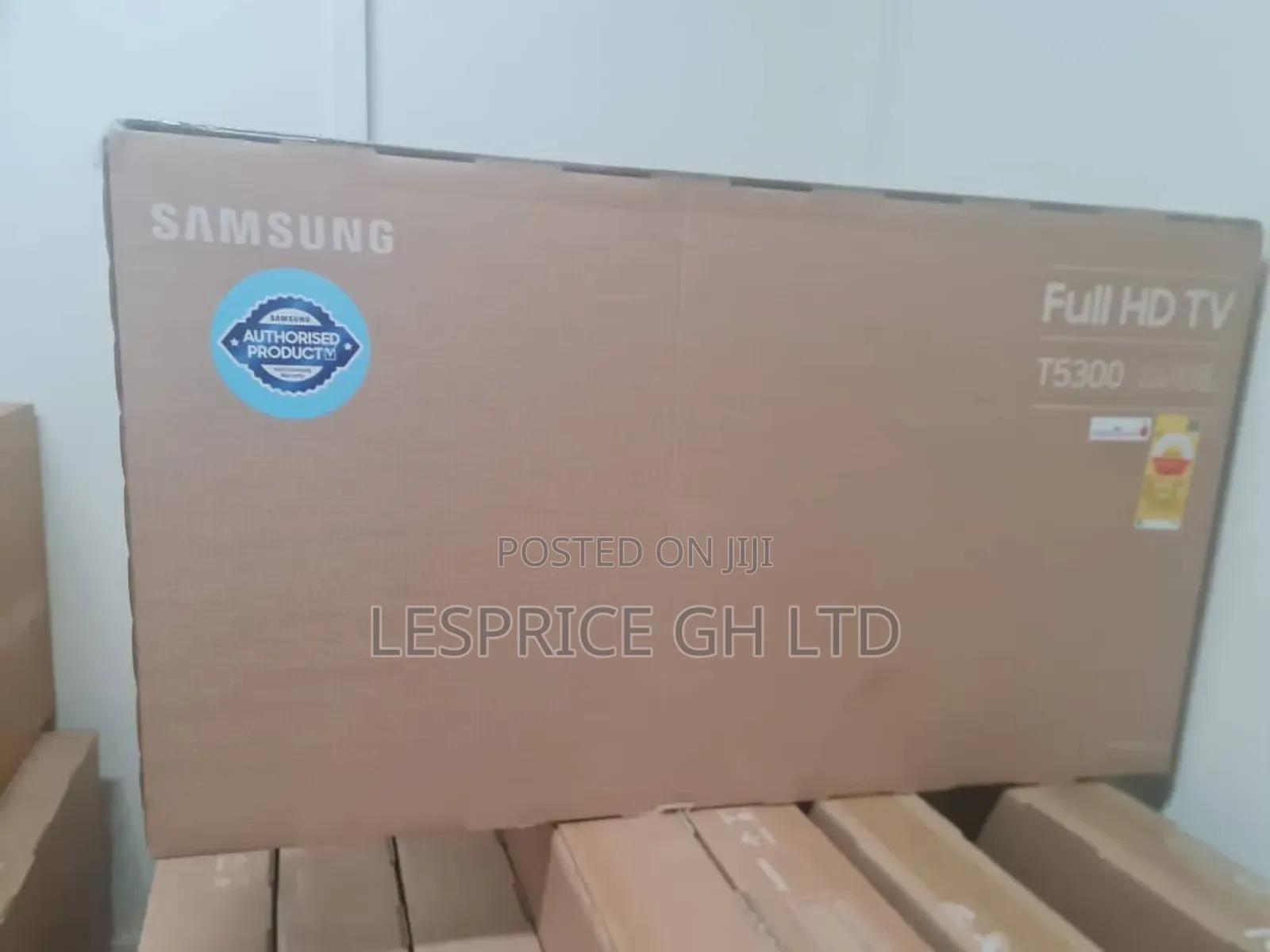 Samsung 43" Smart Tv : Vibrant Display