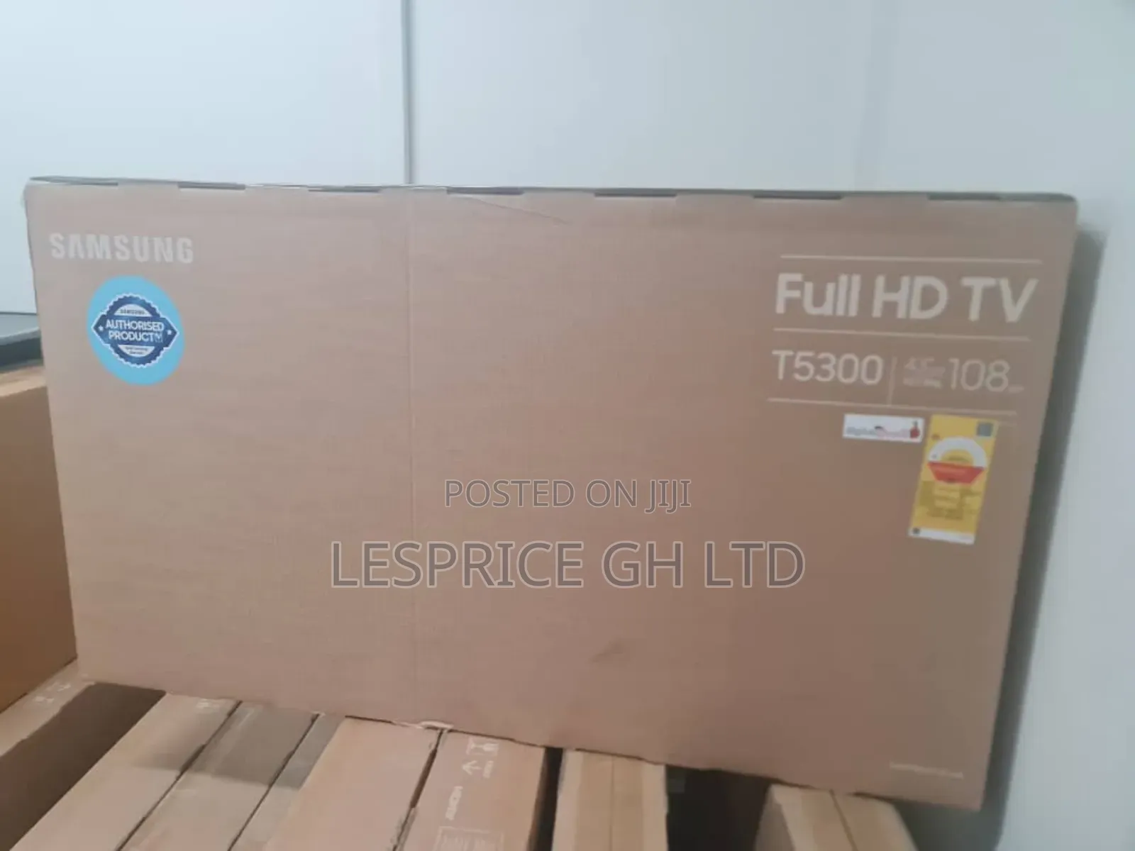 Immersive Sound // Samsung 43" FHD Smart Tv