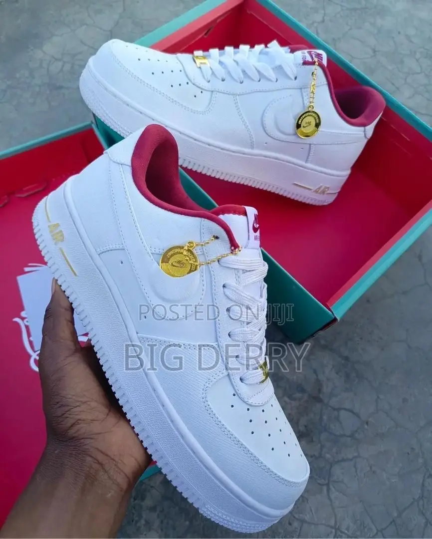 Nike Airforce 1 White and Red