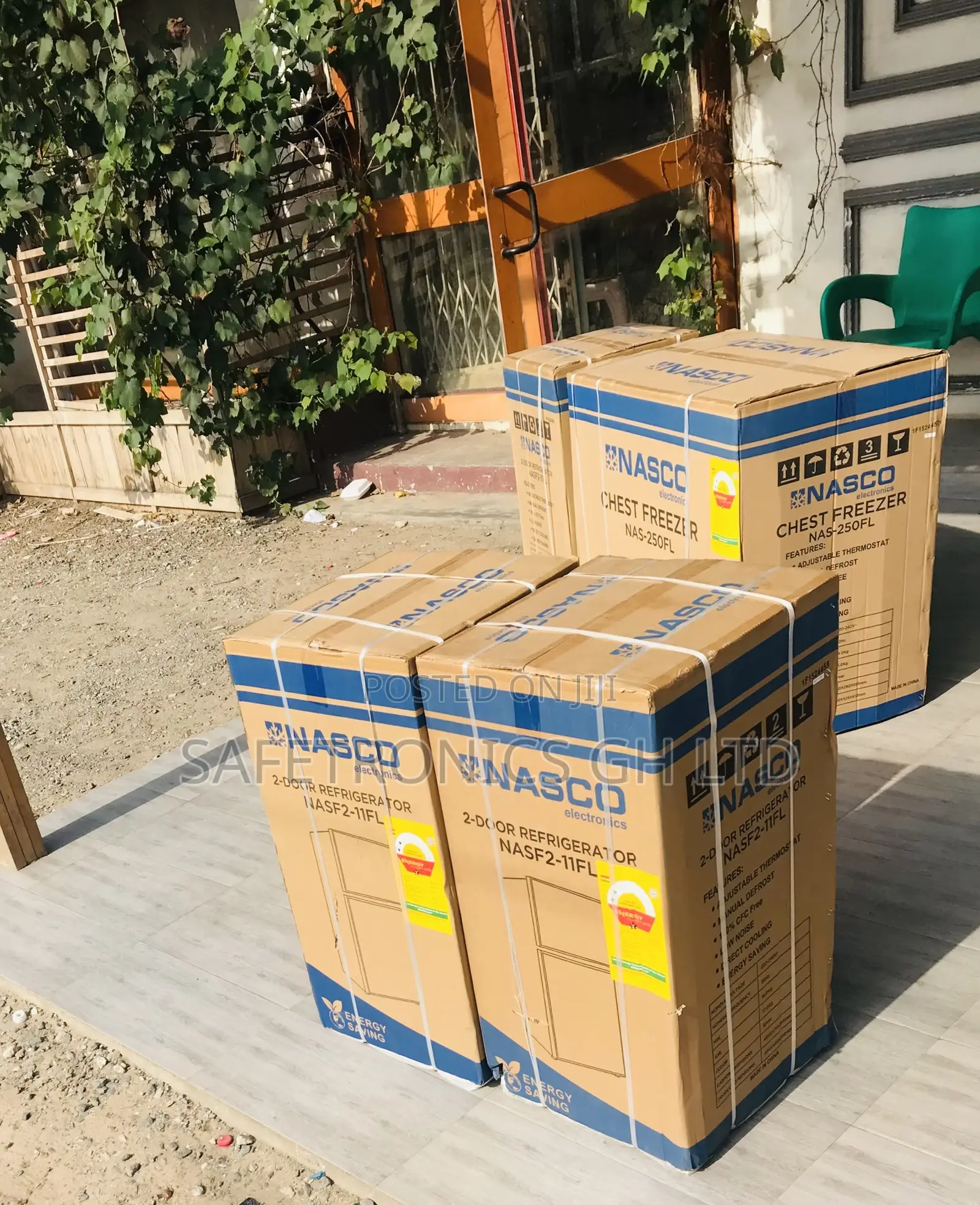 Recessive Nas-11 Doubledoor 90l Fast Grey Topfreezer Fridge