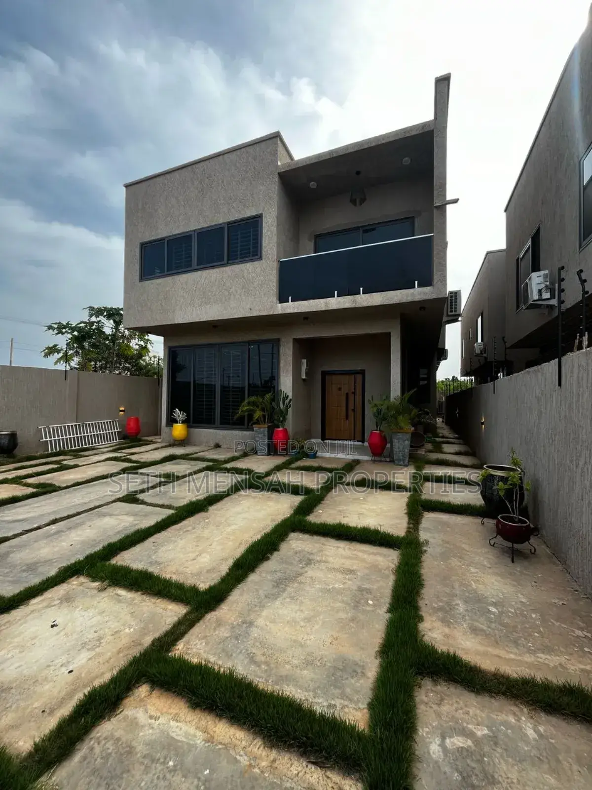 4bdrm House in Spintex for sale