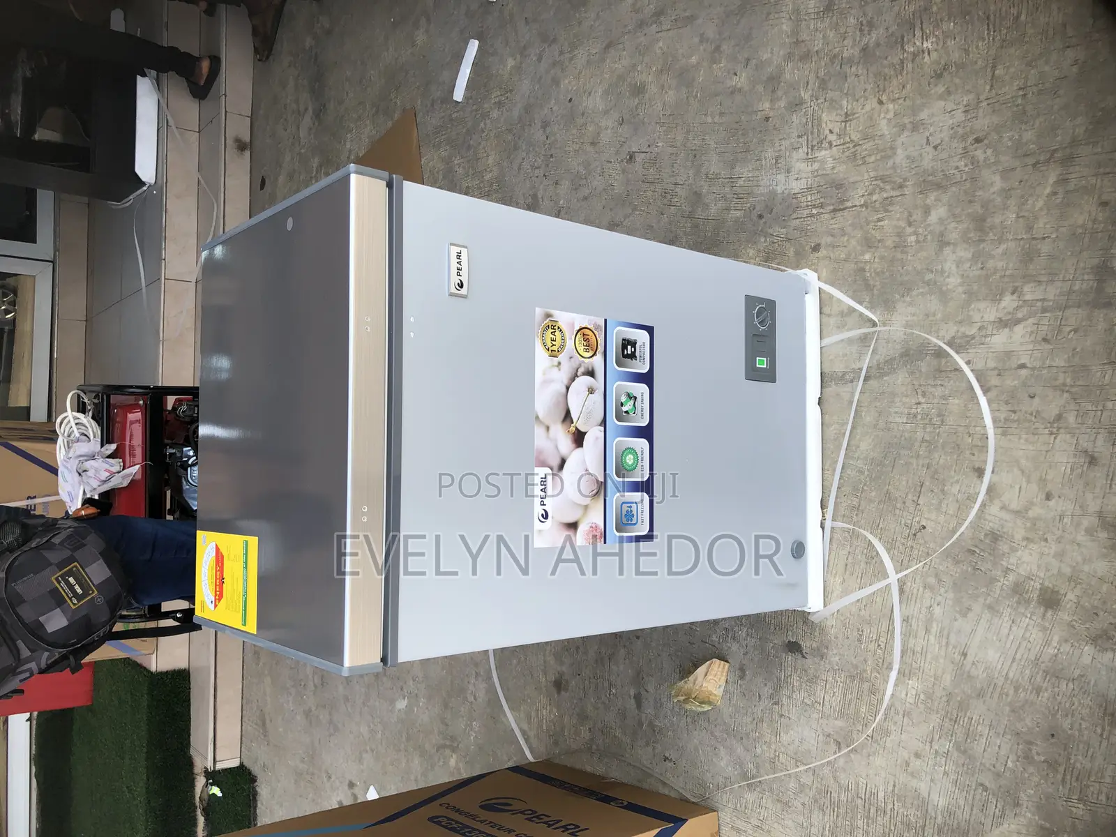 Powerful Compressor Pearl Chest Freezer 98 Liters Available