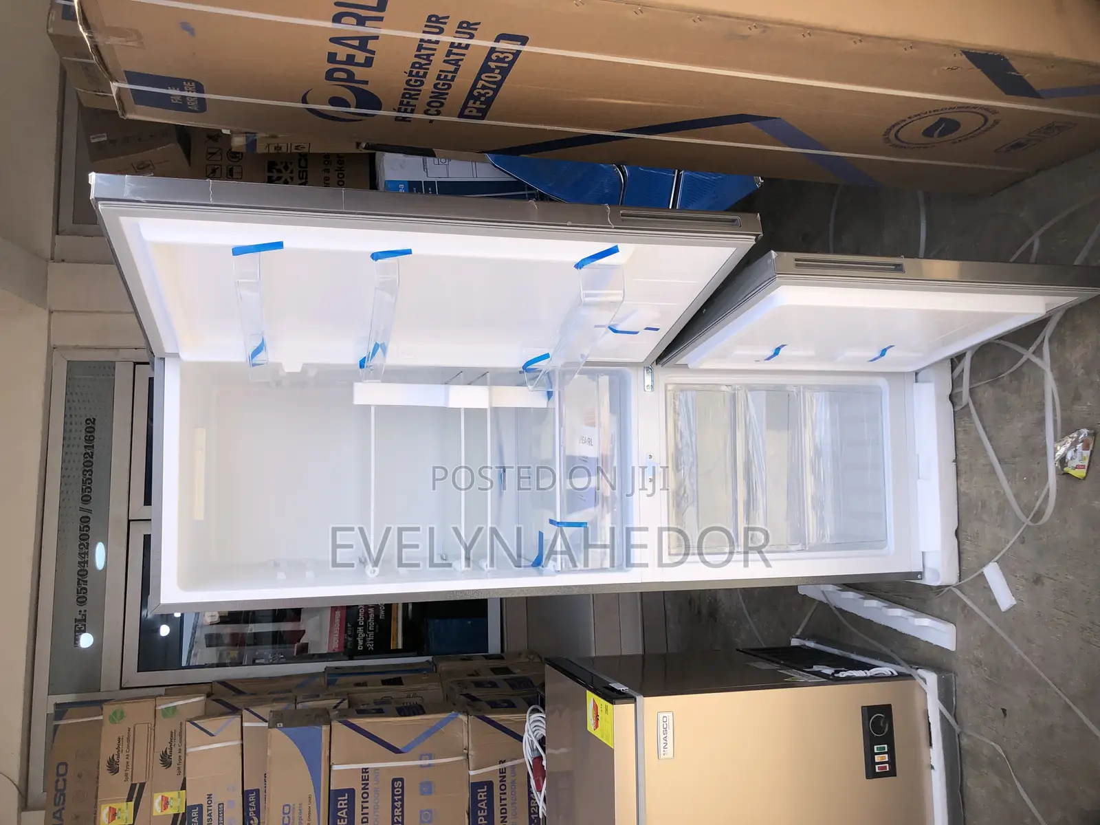 Eco Friendly Pearl Bottom Freezer With Lock and Key for Sal
