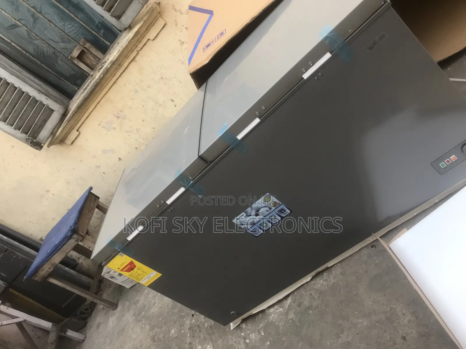 Full Safety Pearl 400litres Doubledoor Chest Freezer