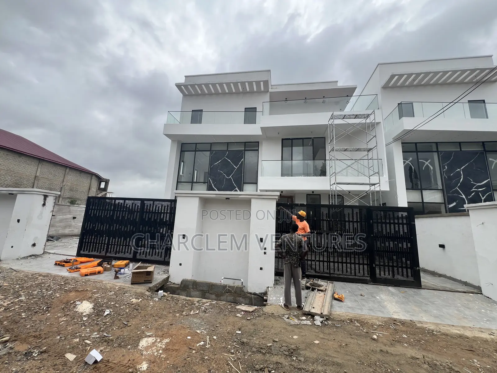 4bdrm House in Charclem Ventures, Accra Metropolitan for sale