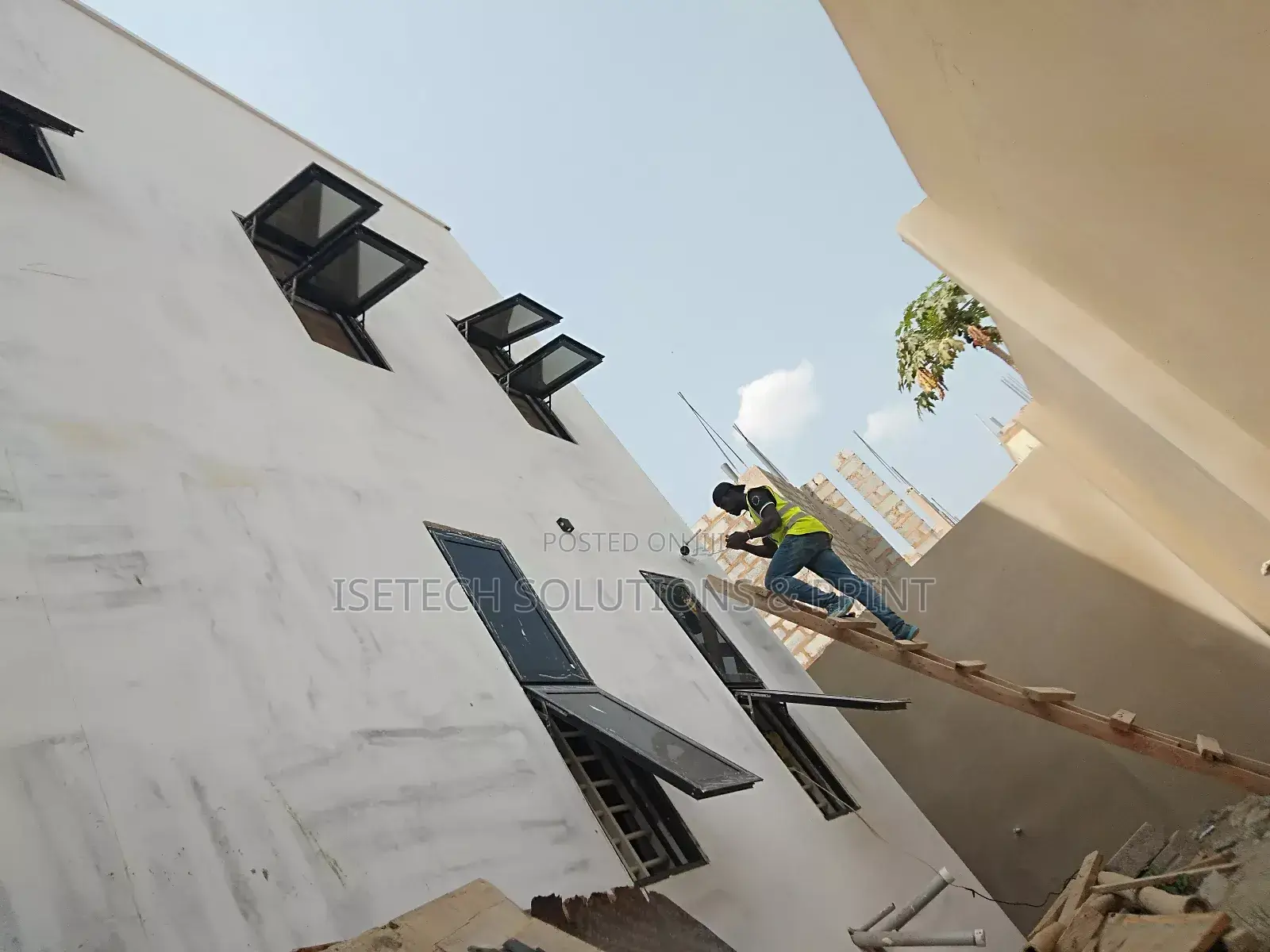 Security Cameras Installer
