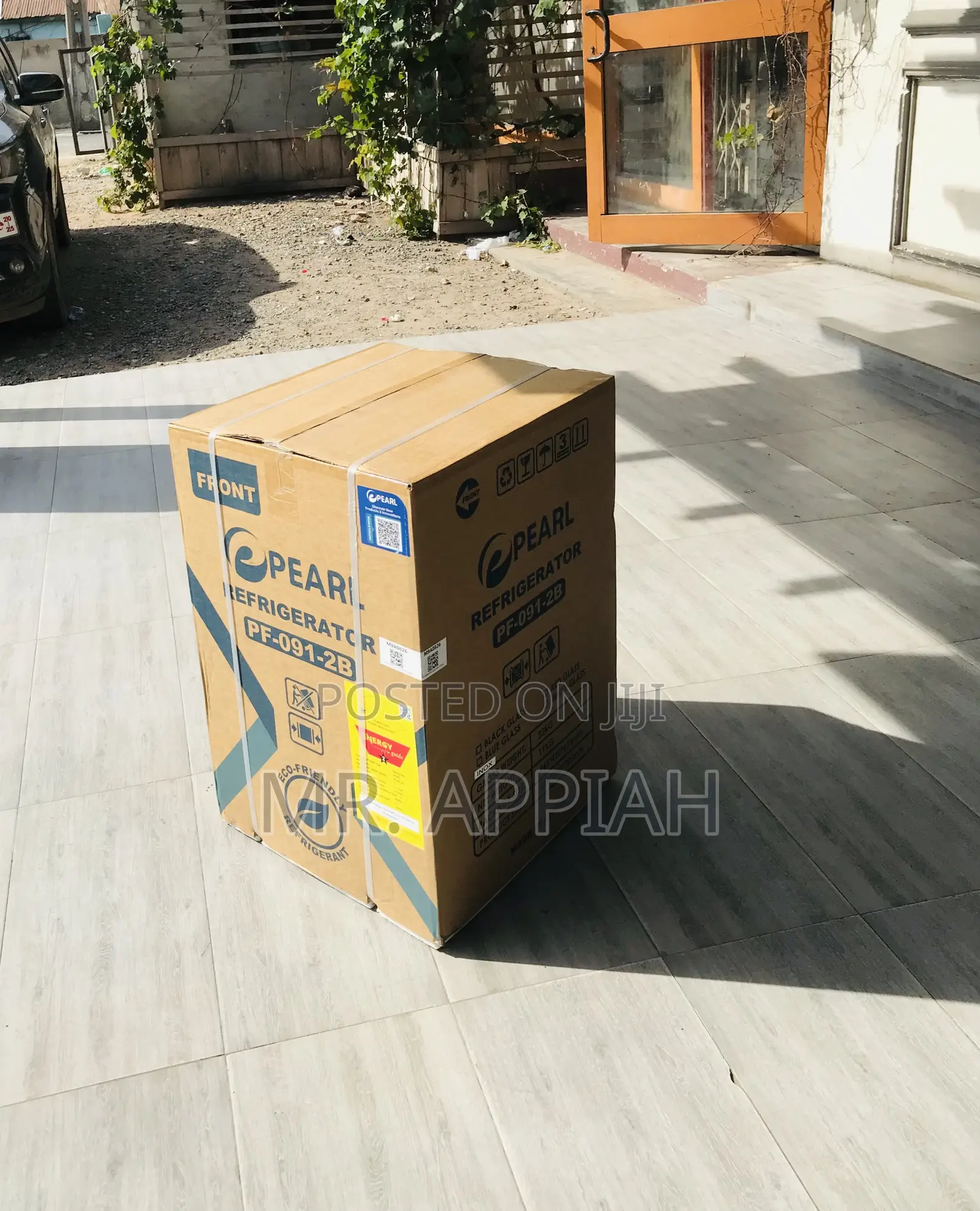 Shop Unique Pearl Single Door Mini Refrigerator,Gray