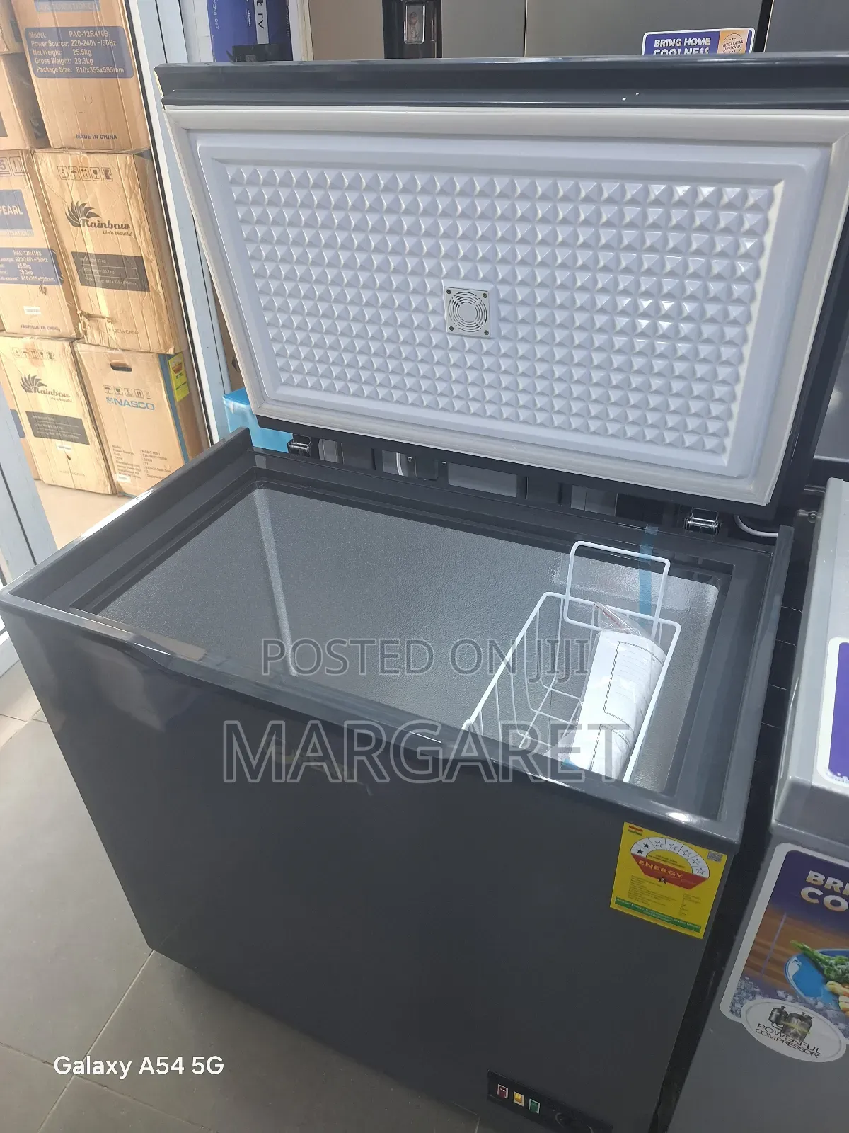 188 Litters Chest Freezer Pearl