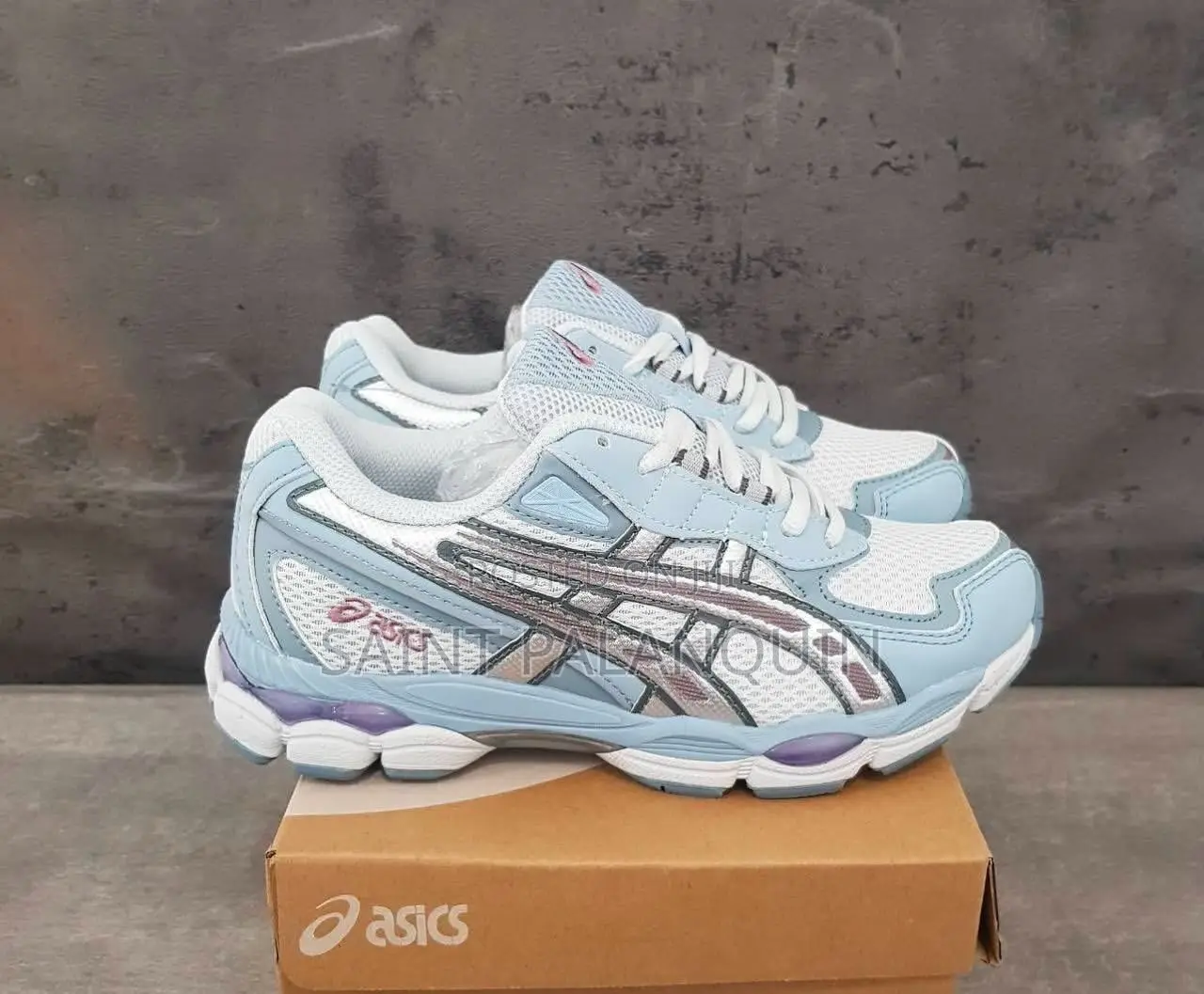 Asics Gel Sneakers