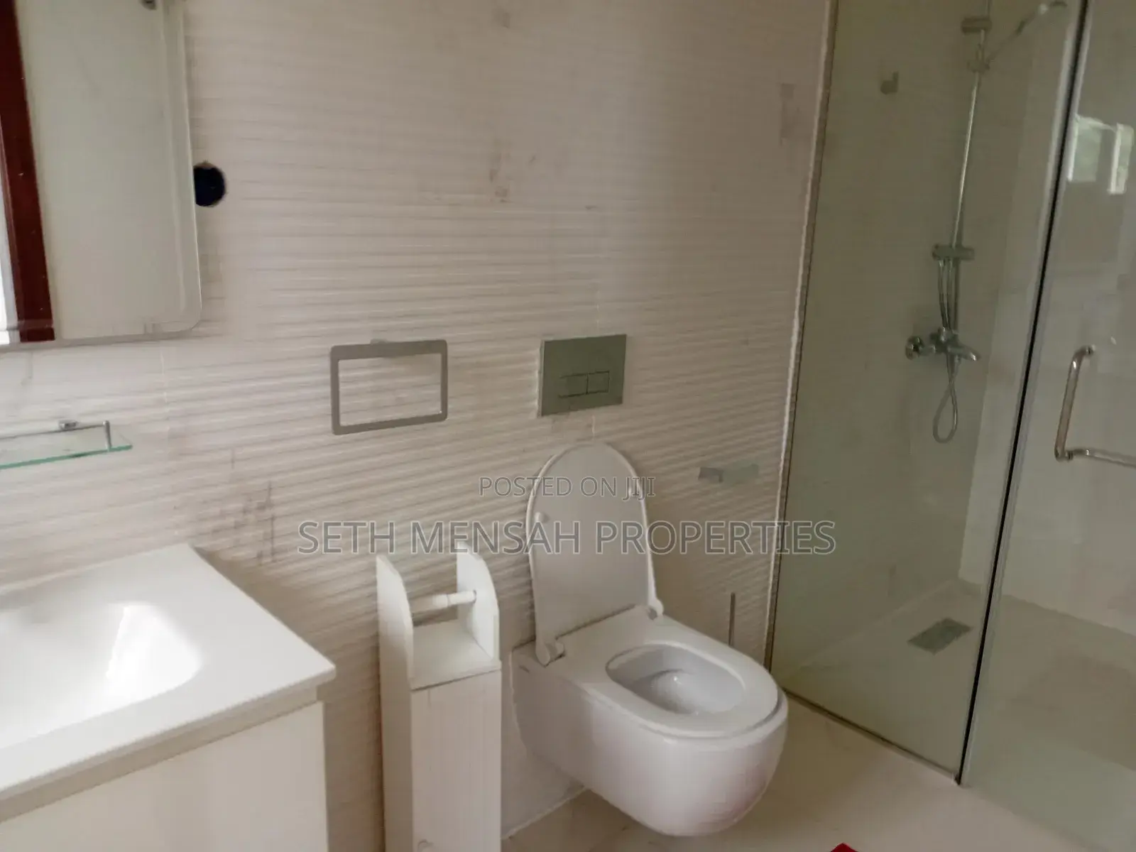 5bdrm House in Accra Metropolitan for rent