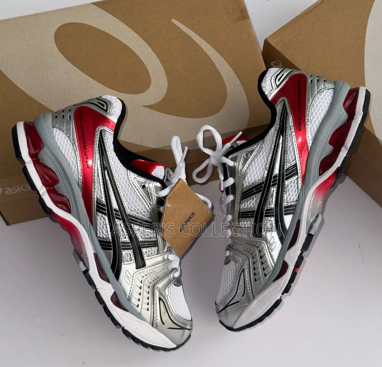 Asics Sneakers