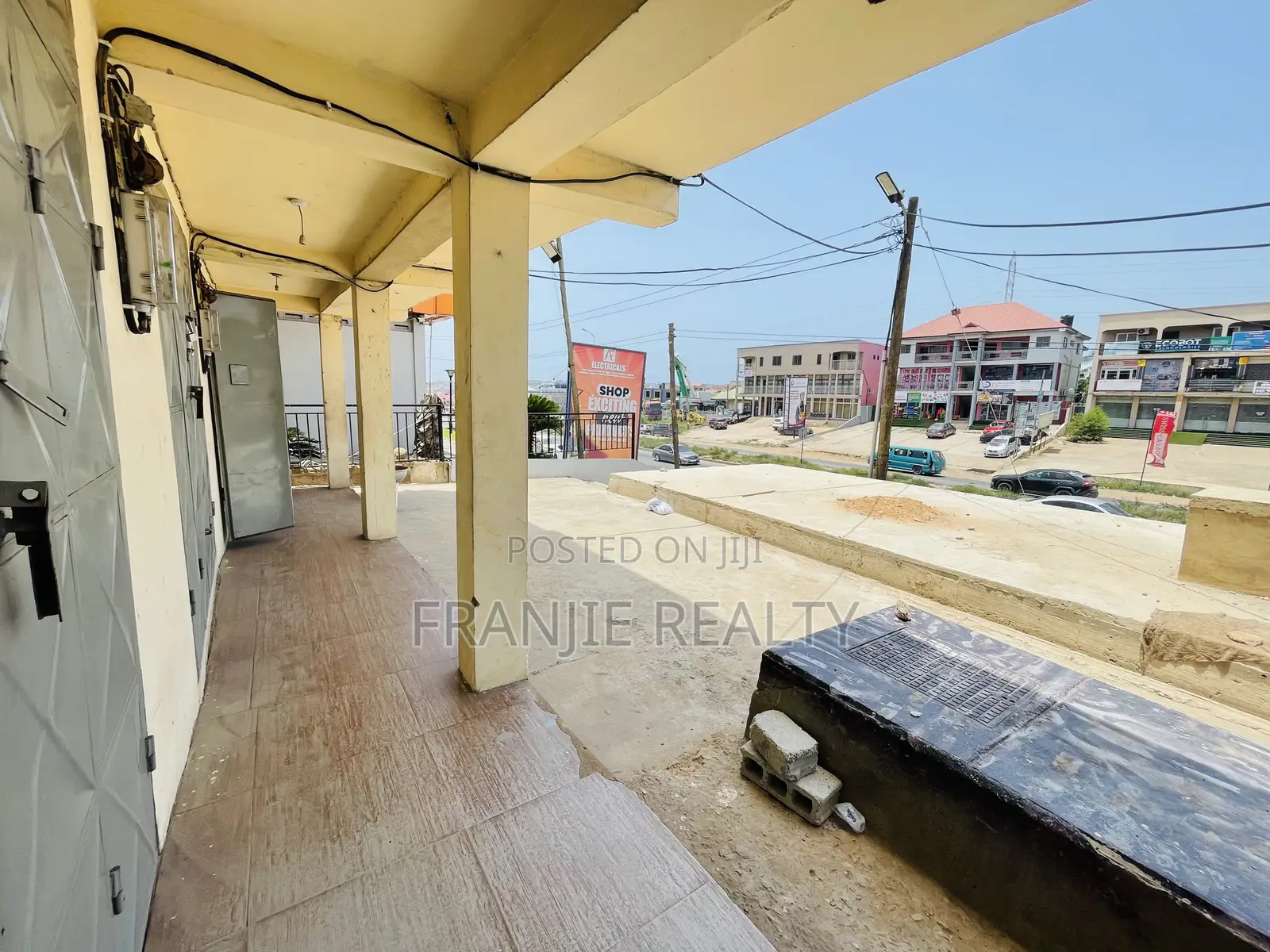 Store or Office Space for Rent at Broadcasting,New Weija.