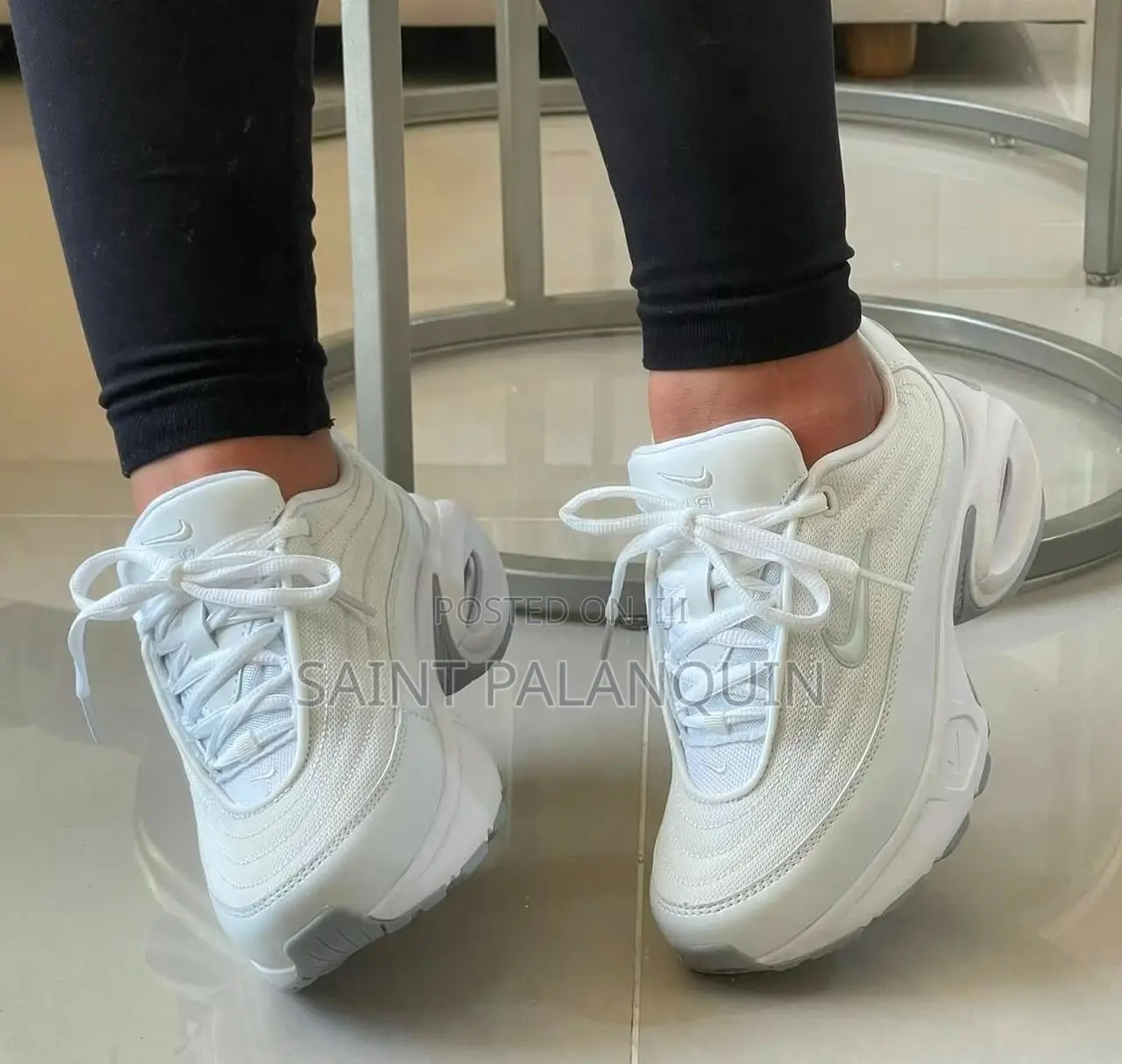 White Nike Airmax