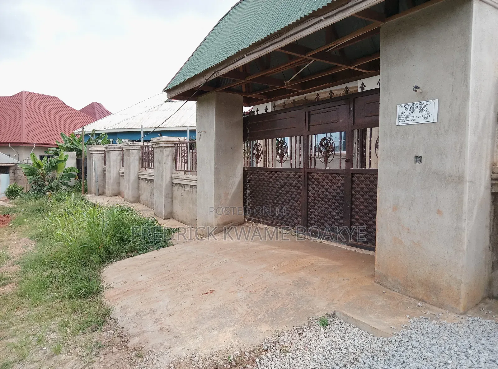 6bdrm House in 6 Bedrooms House For, Kumasi Metropolitan for sale