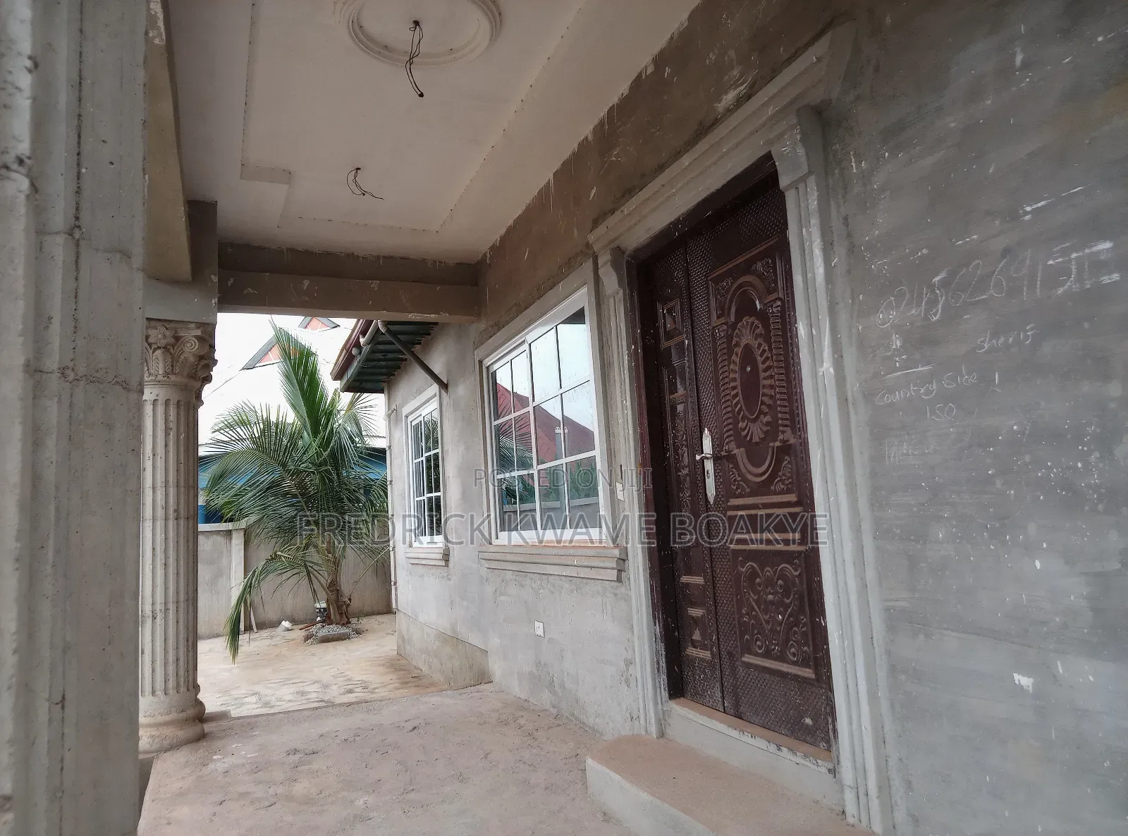 6bdrm House in 6 Bedrooms House For, Kumasi Metropolitan for sale