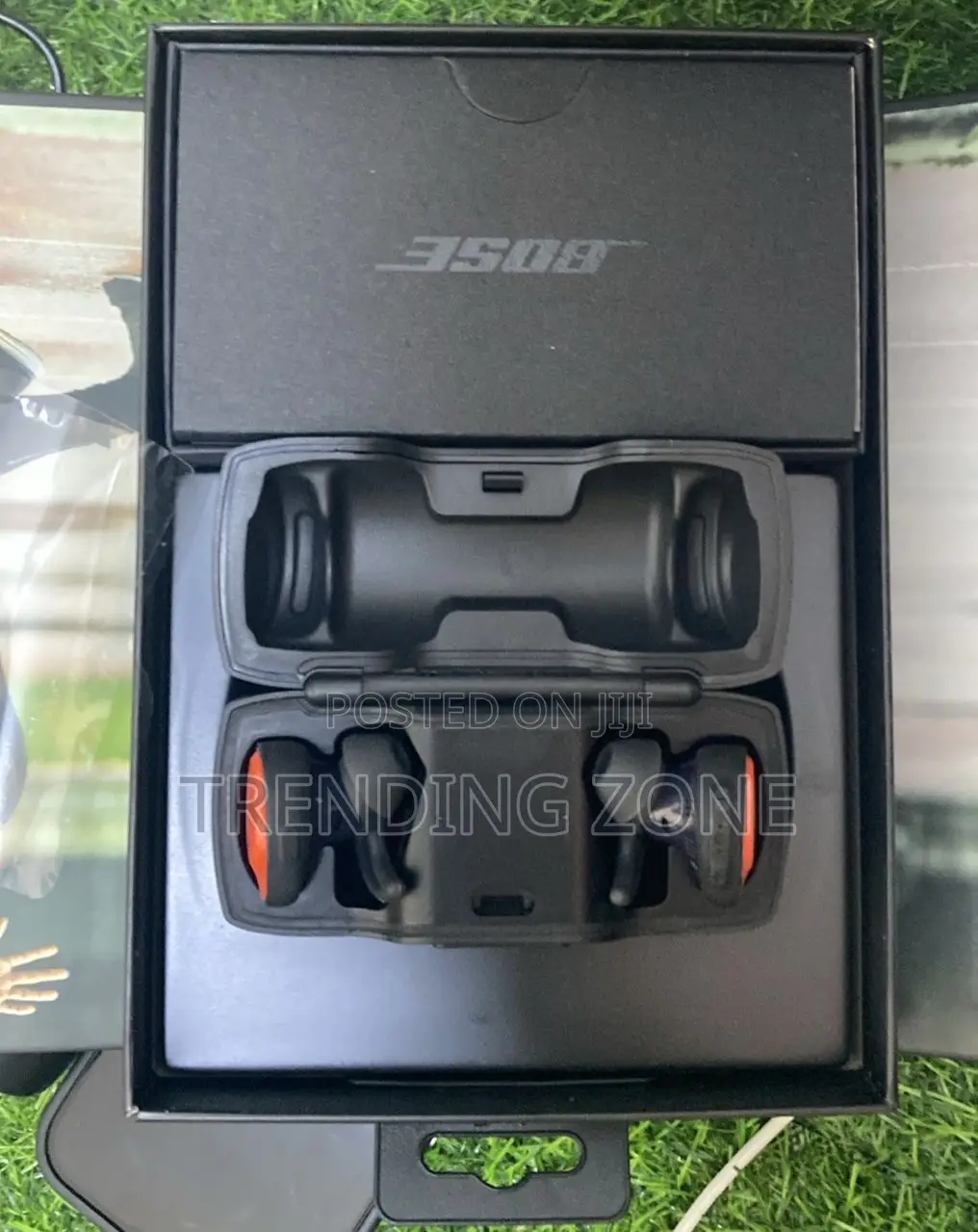 Bose Earbud/ Project Rock True Wireless Earbuds