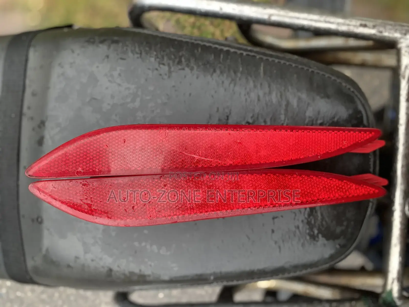 Hyundai Elantra 2011 2012 2013 Back Bumper Reflector