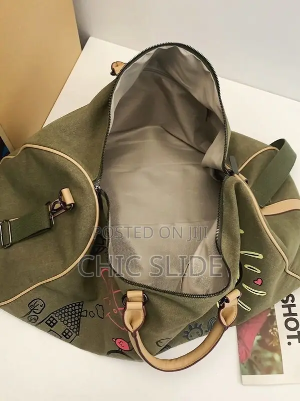 Canvas Material Duffle Bag