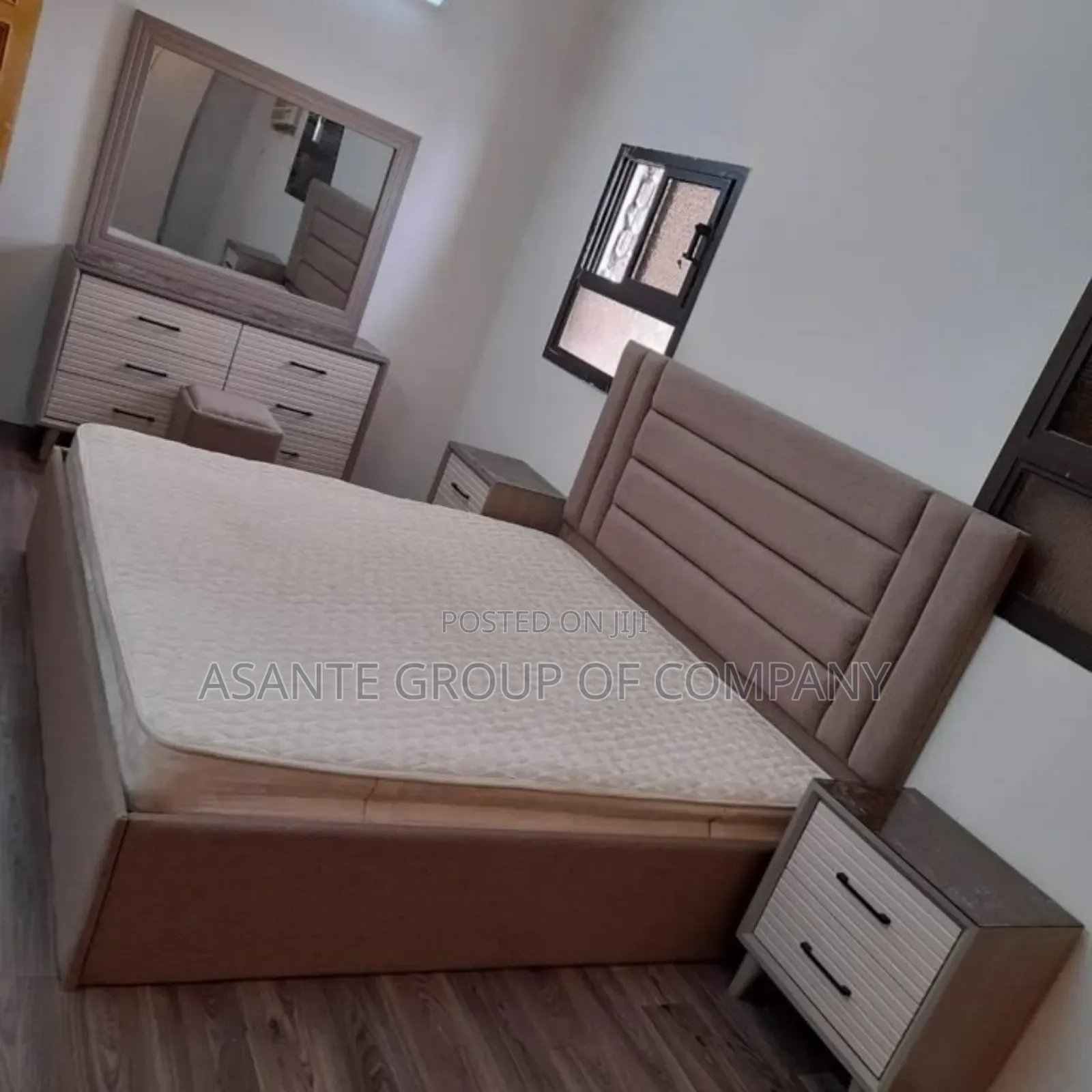 Modern Bedroom Set