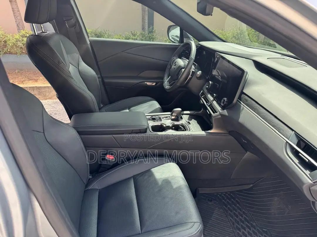 Lexus RX 350 2023 Silver