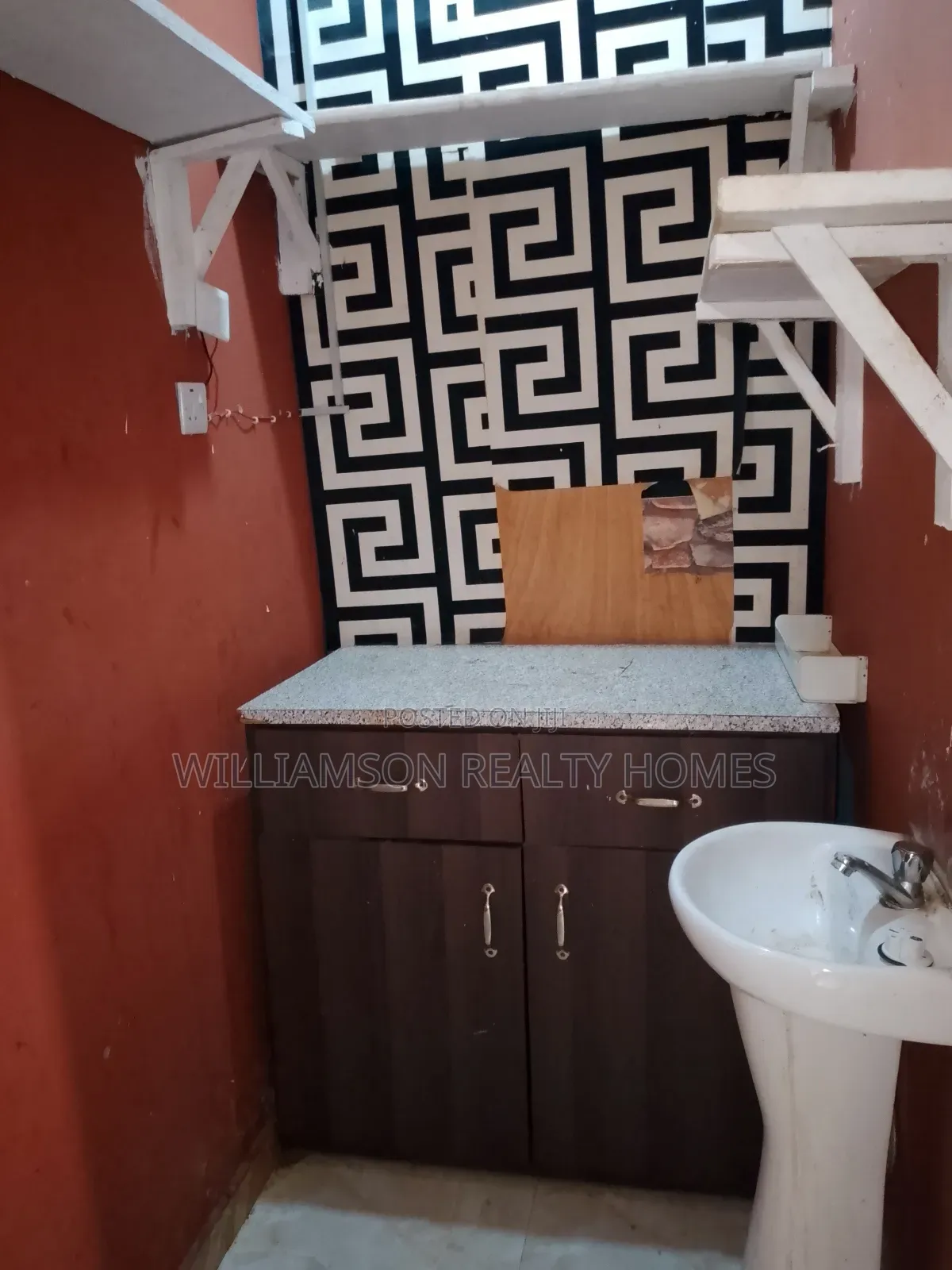 1bdrm Apartment in Coastal Estate Area, Spintex for rent