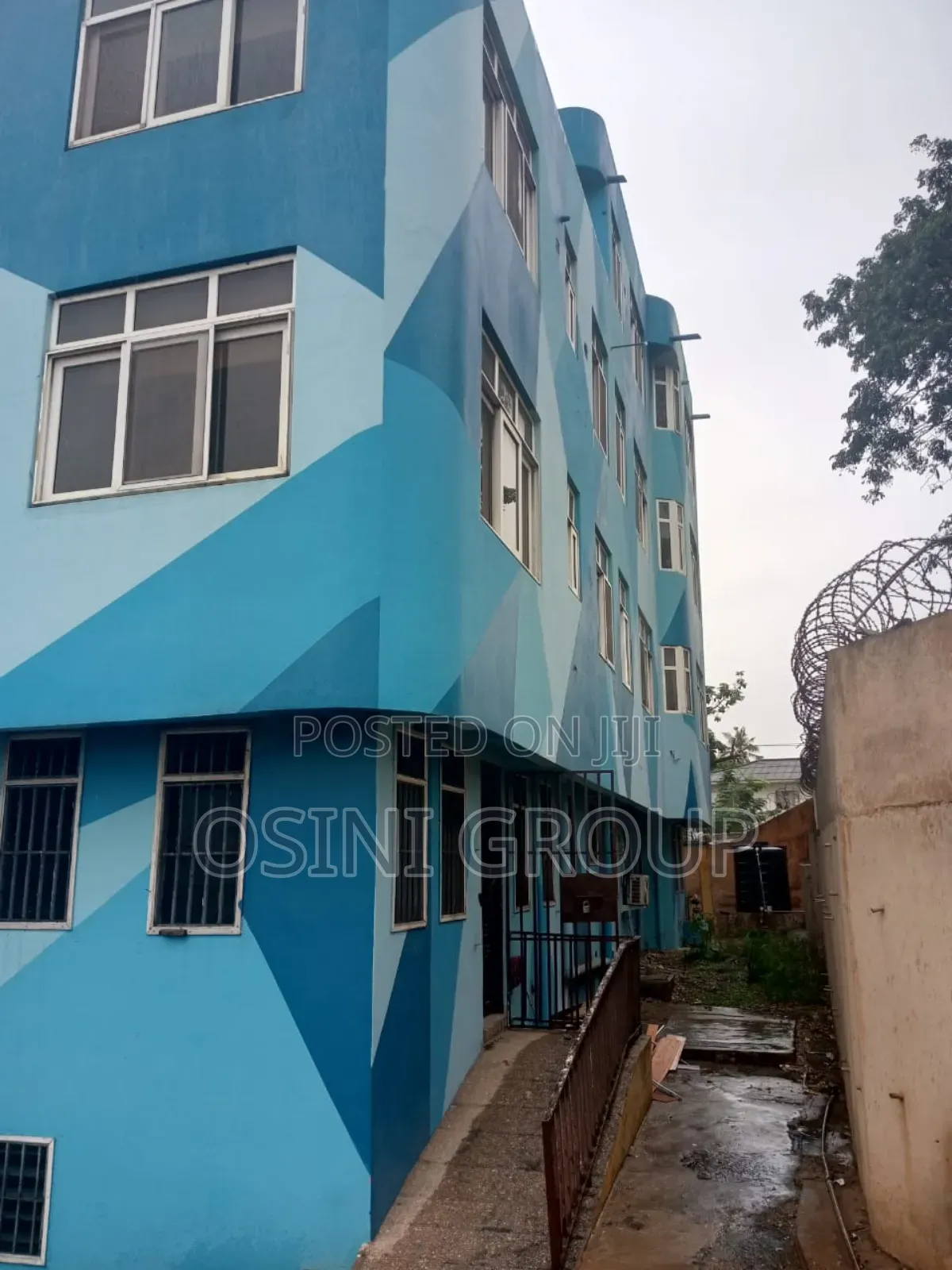 Commercial Property for Rent at Adabraka