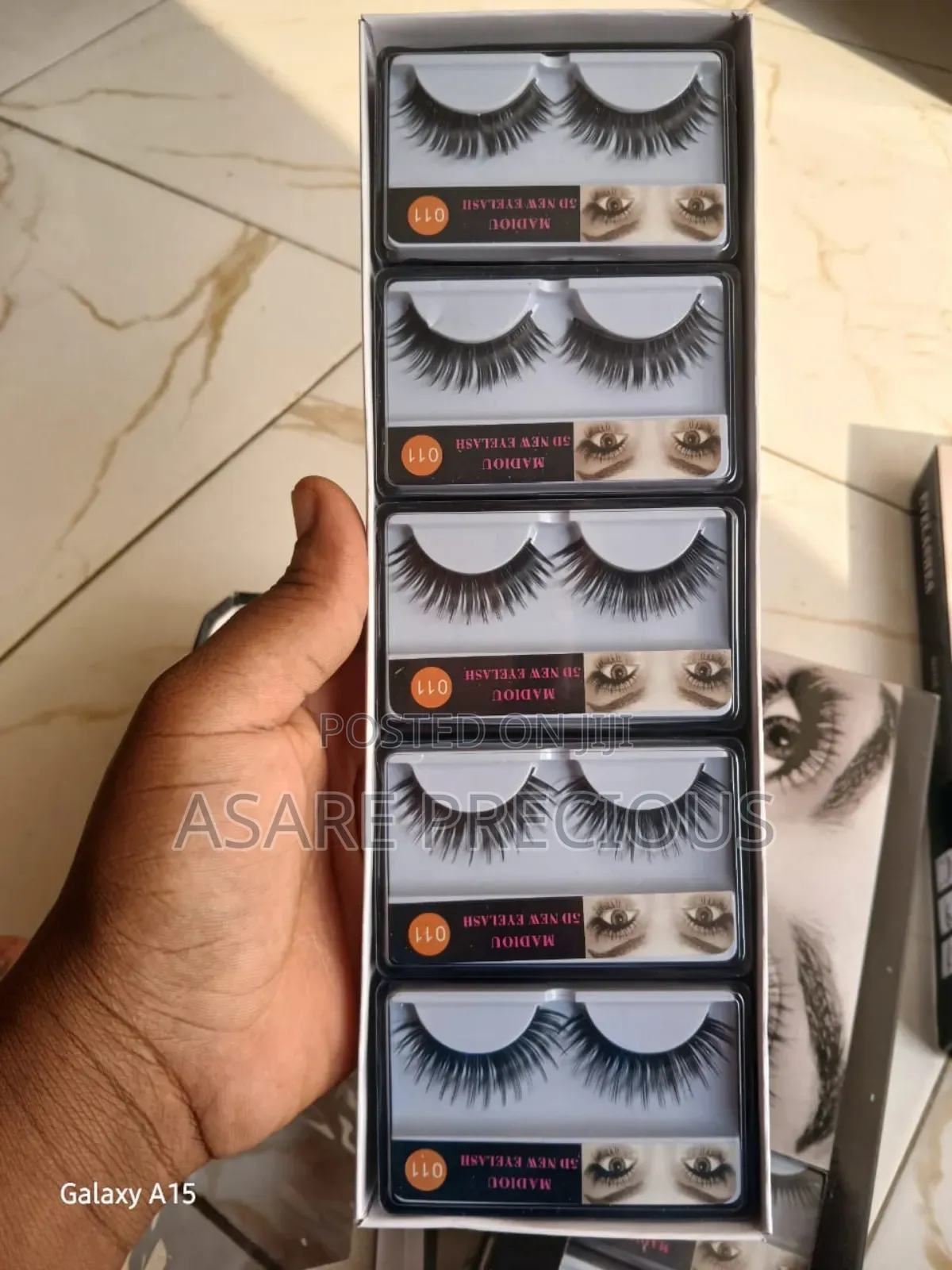 Charming Looks Eye Lashes Set